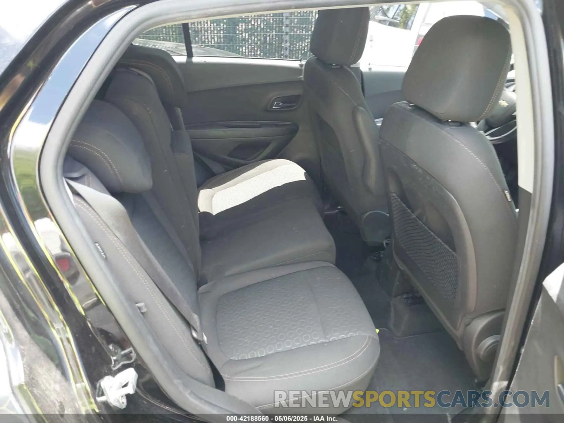 8 fotografías del automóvil dañado KL7CJKSB5MB319406 CHEVROLET TRAX 2021