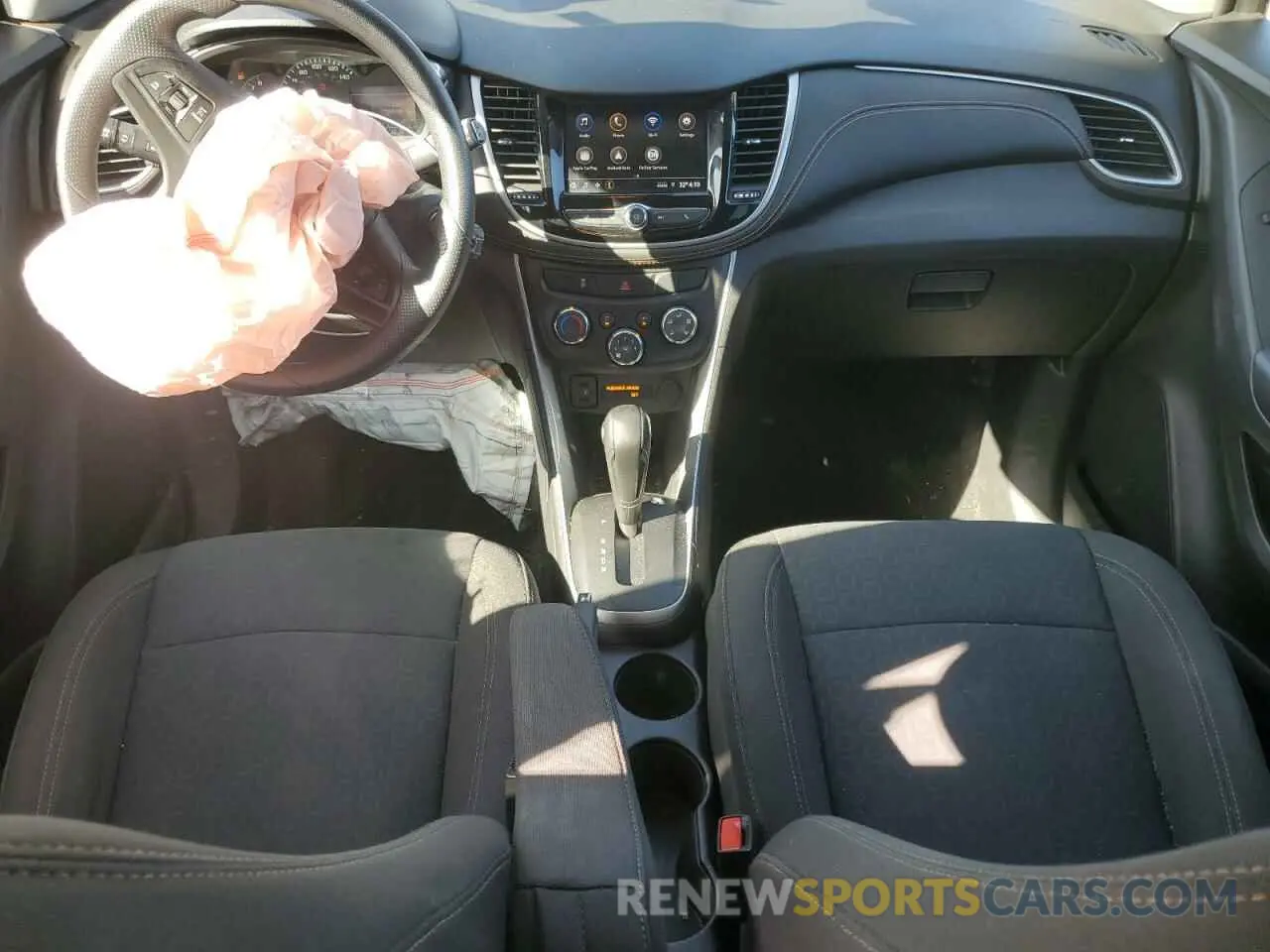 8 fotografías del automóvil dañado KL7CJKSB5MB320068 CHEVROLET TRAX 2021