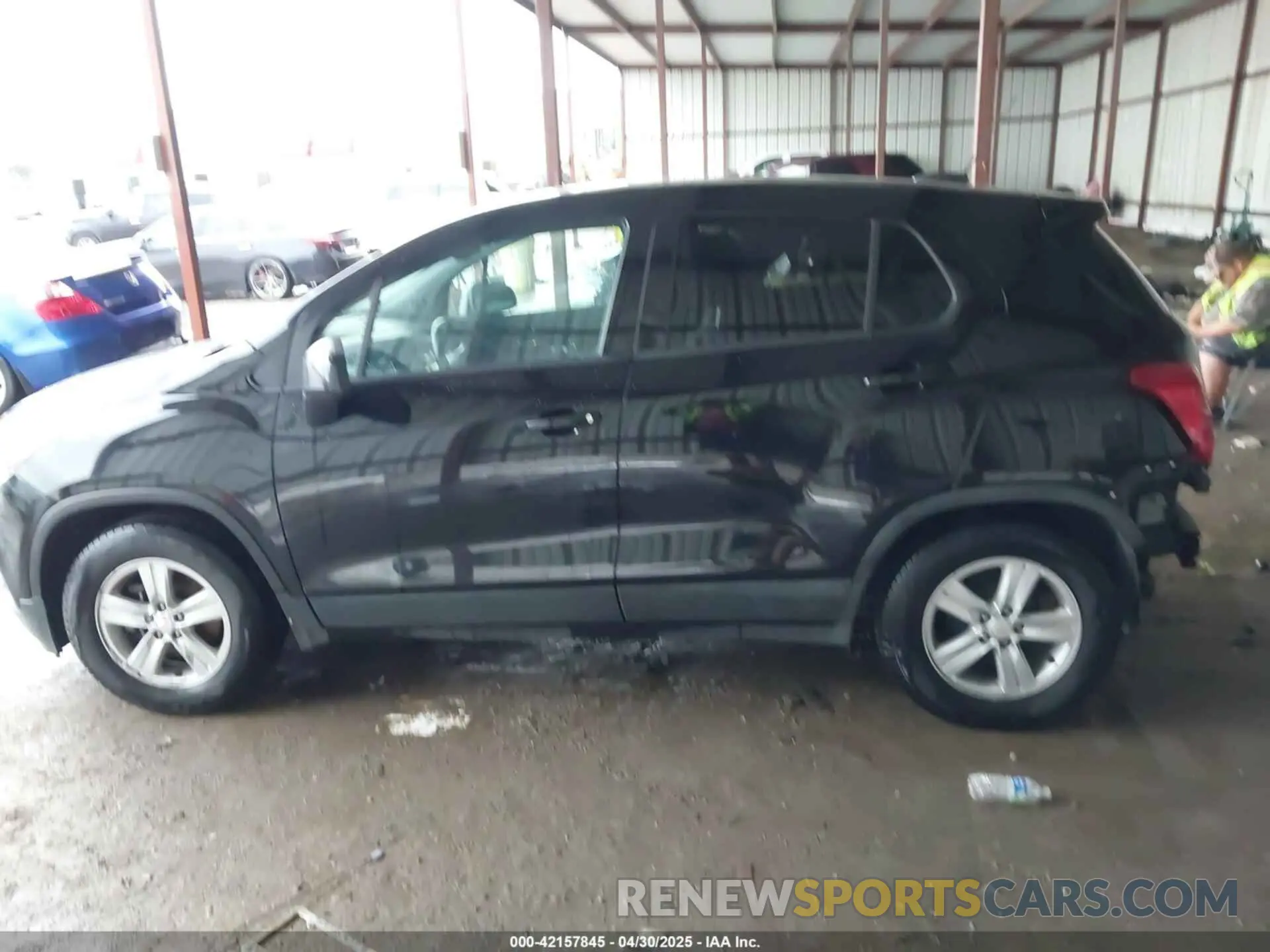 14 fotografías del automóvil dañado KL7CJKSB5MB334956 CHEVROLET TRAX 2021