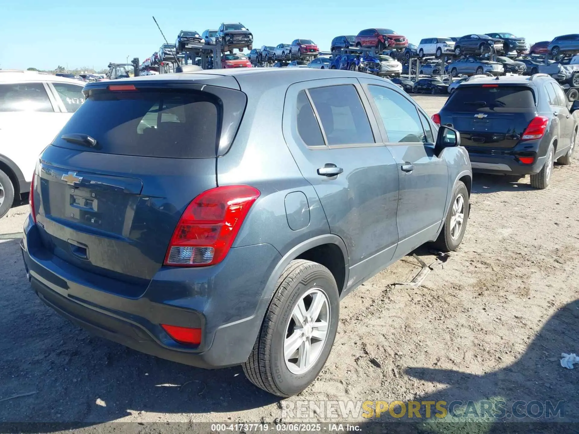 4 fotografías del automóvil dañado KL7CJKSB8MB310957 CHEVROLET TRAX 2021