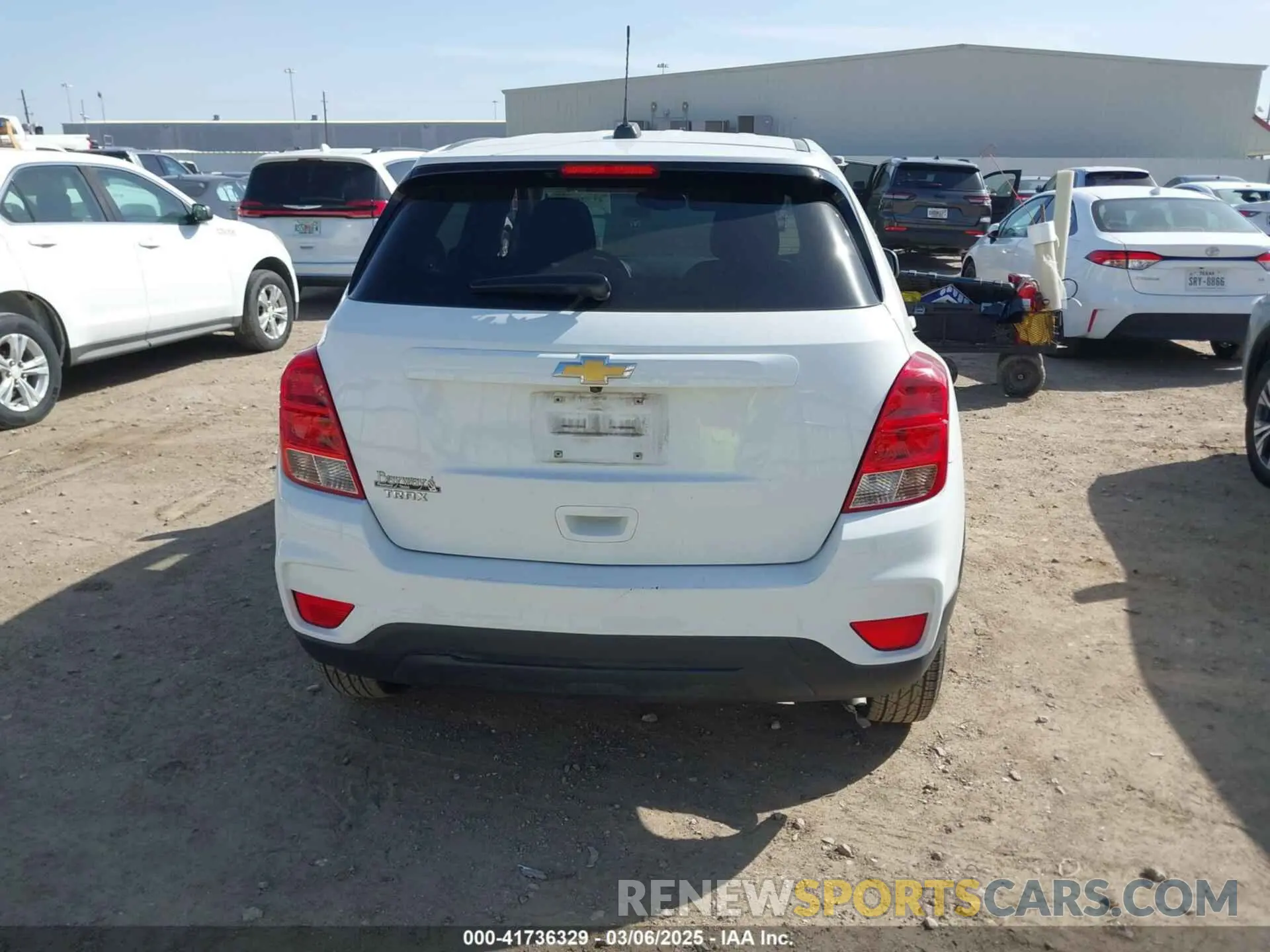 16 fotografías del automóvil dañado KL7CJKSB9MB301460 CHEVROLET TRAX 2021