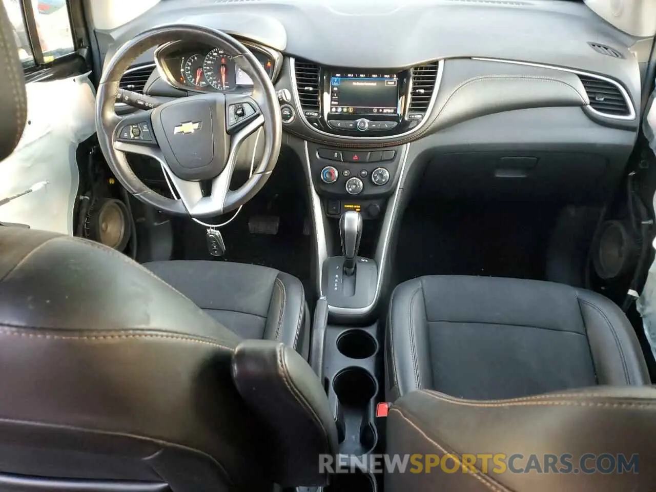 8 fotografías del automóvil dañado KL7CJLSB2MB310376 CHEVROLET TRAX 2021