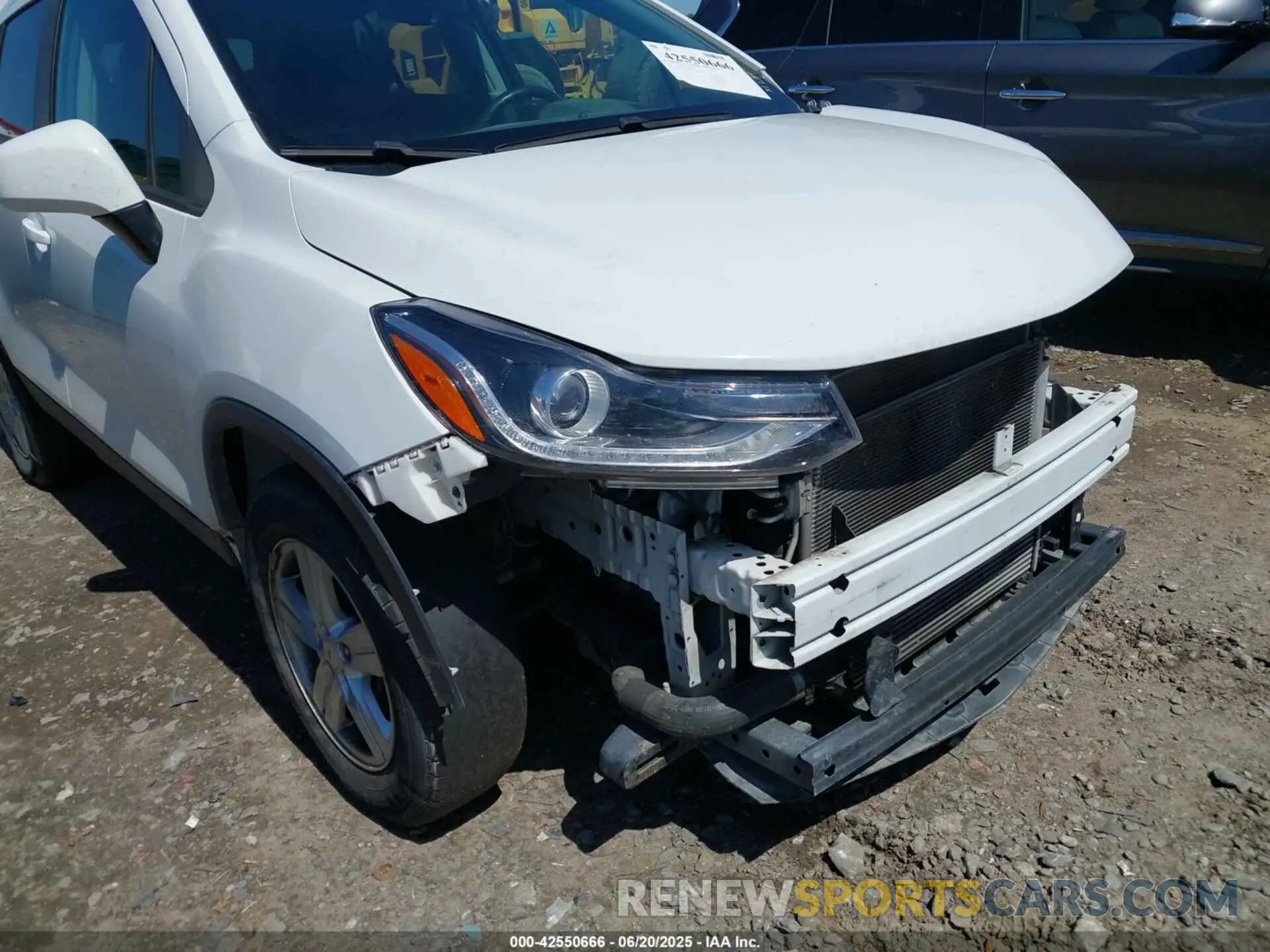 19 fotografías del automóvil dañado KL7CJLSB2MB329347 CHEVROLET TRAX 2021