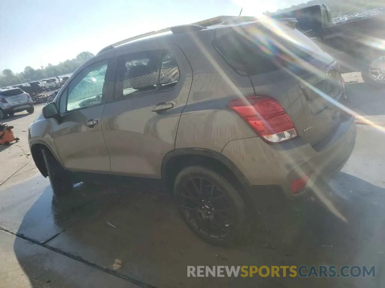 2 fotografías del automóvil dañado KL7CJLSB3MB331446 CHEVROLET TRAX 2021