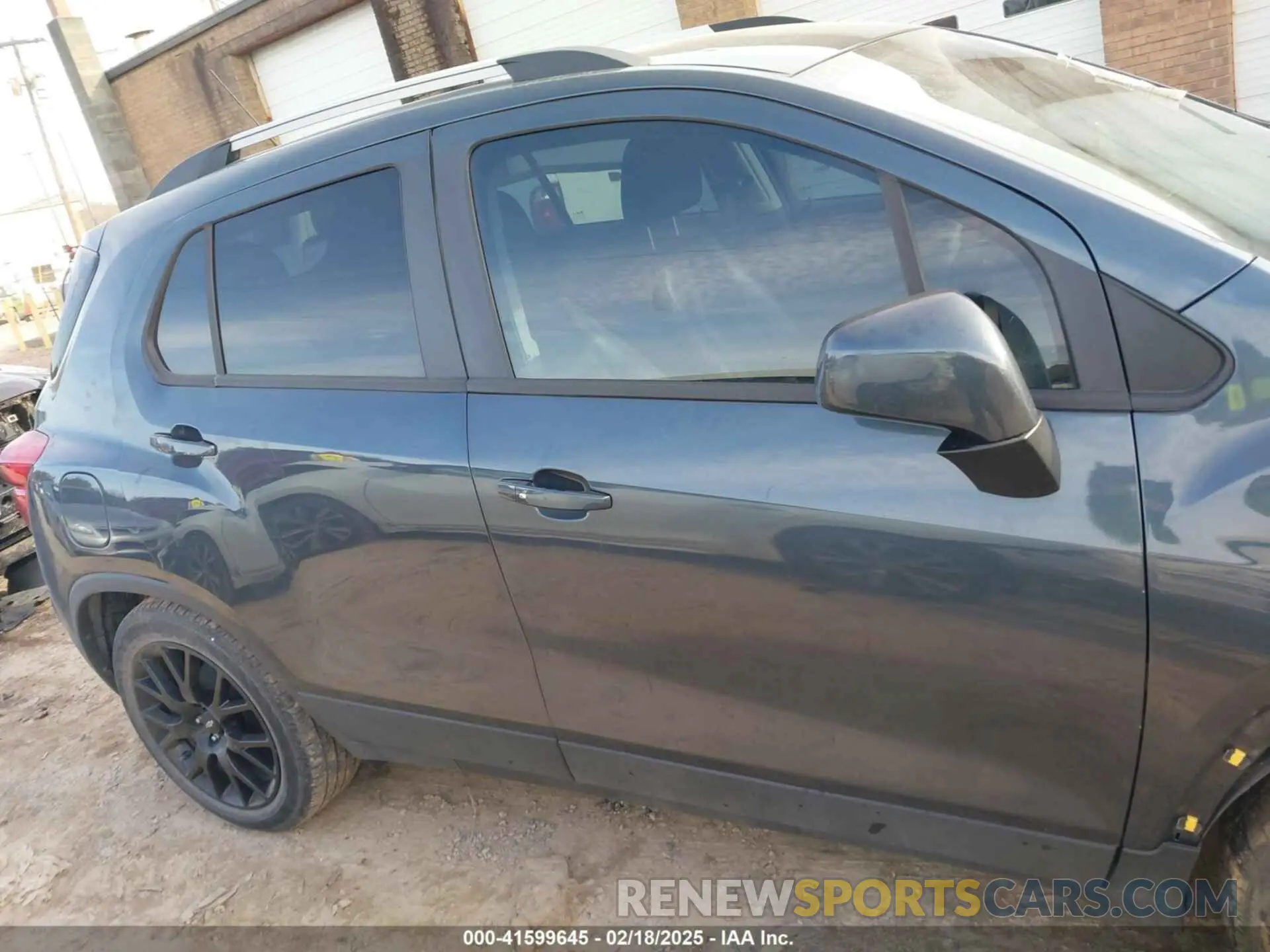13 fotografías del automóvil dañado KL7CJLSB3MB356167 CHEVROLET TRAX 2021