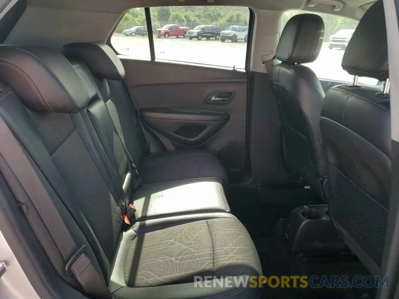 11 fotografías del automóvil dañado KL7CJLSB6MB328122 CHEVROLET TRAX 2021