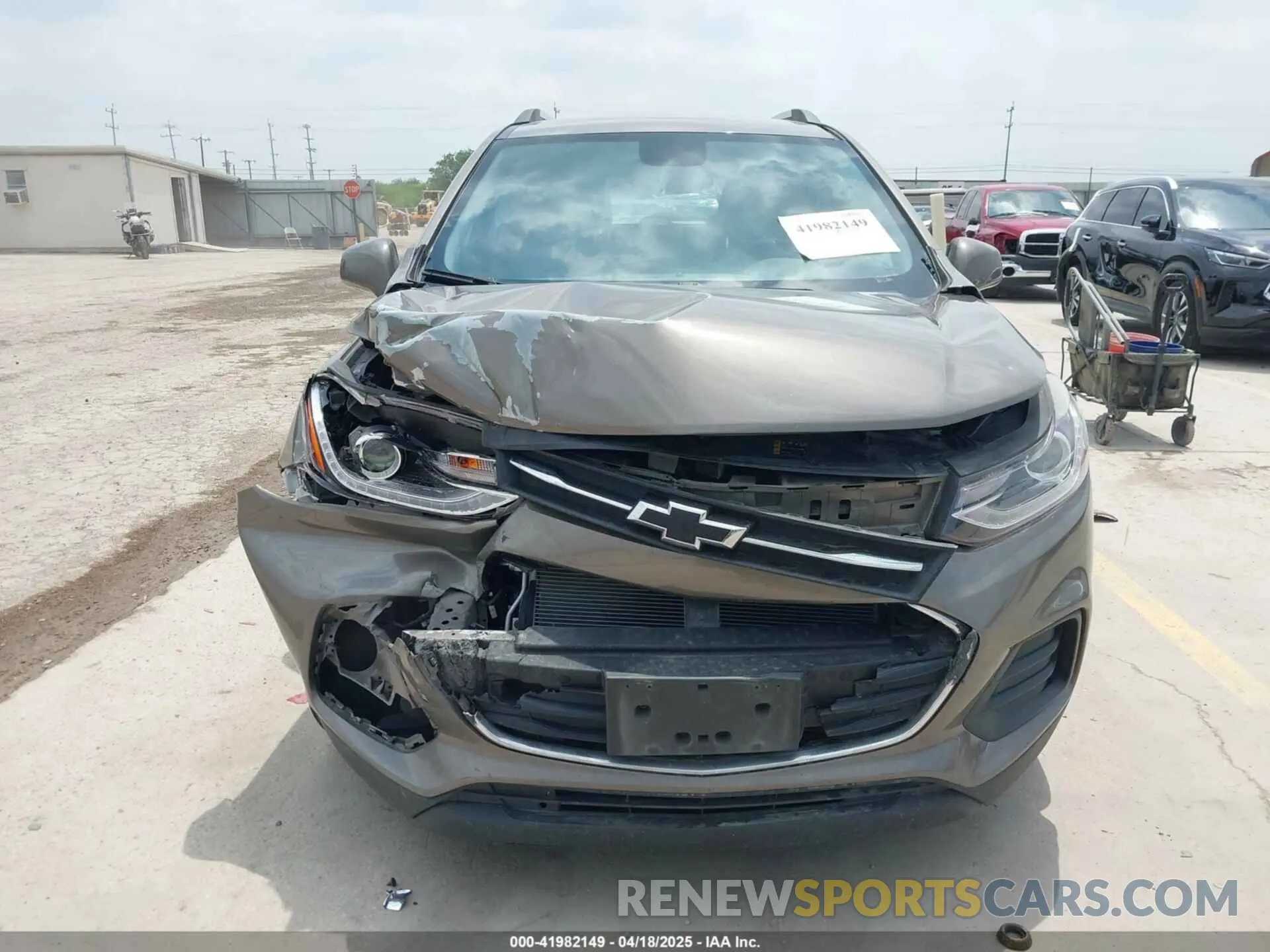 12 fotografías del automóvil dañado KL7CJLSBXMB359468 CHEVROLET TRAX 2021