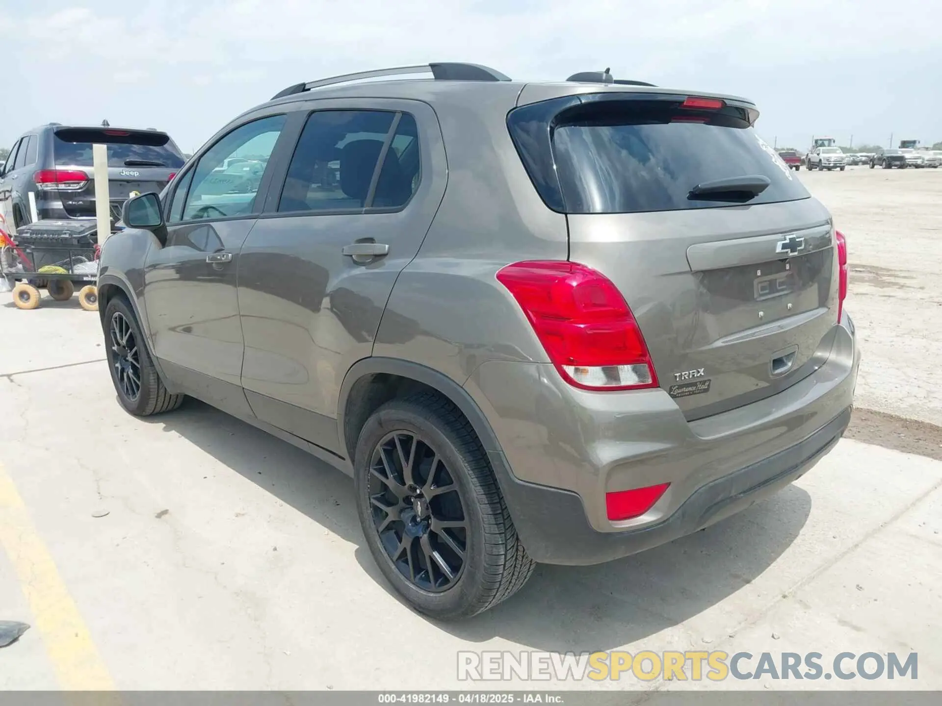 3 fotografías del automóvil dañado KL7CJLSBXMB359468 CHEVROLET TRAX 2021