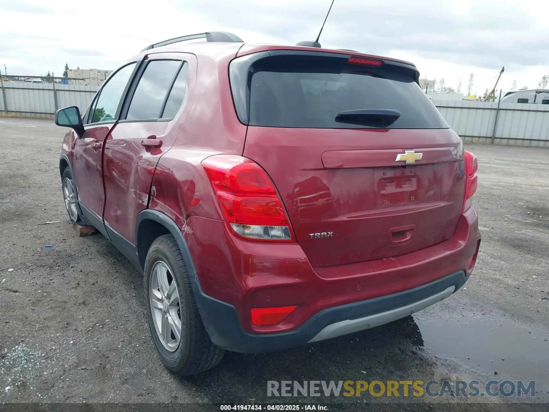 3 fotografías del automóvil dañado KL7CJLSM5MB374686 CHEVROLET TRAX 2021