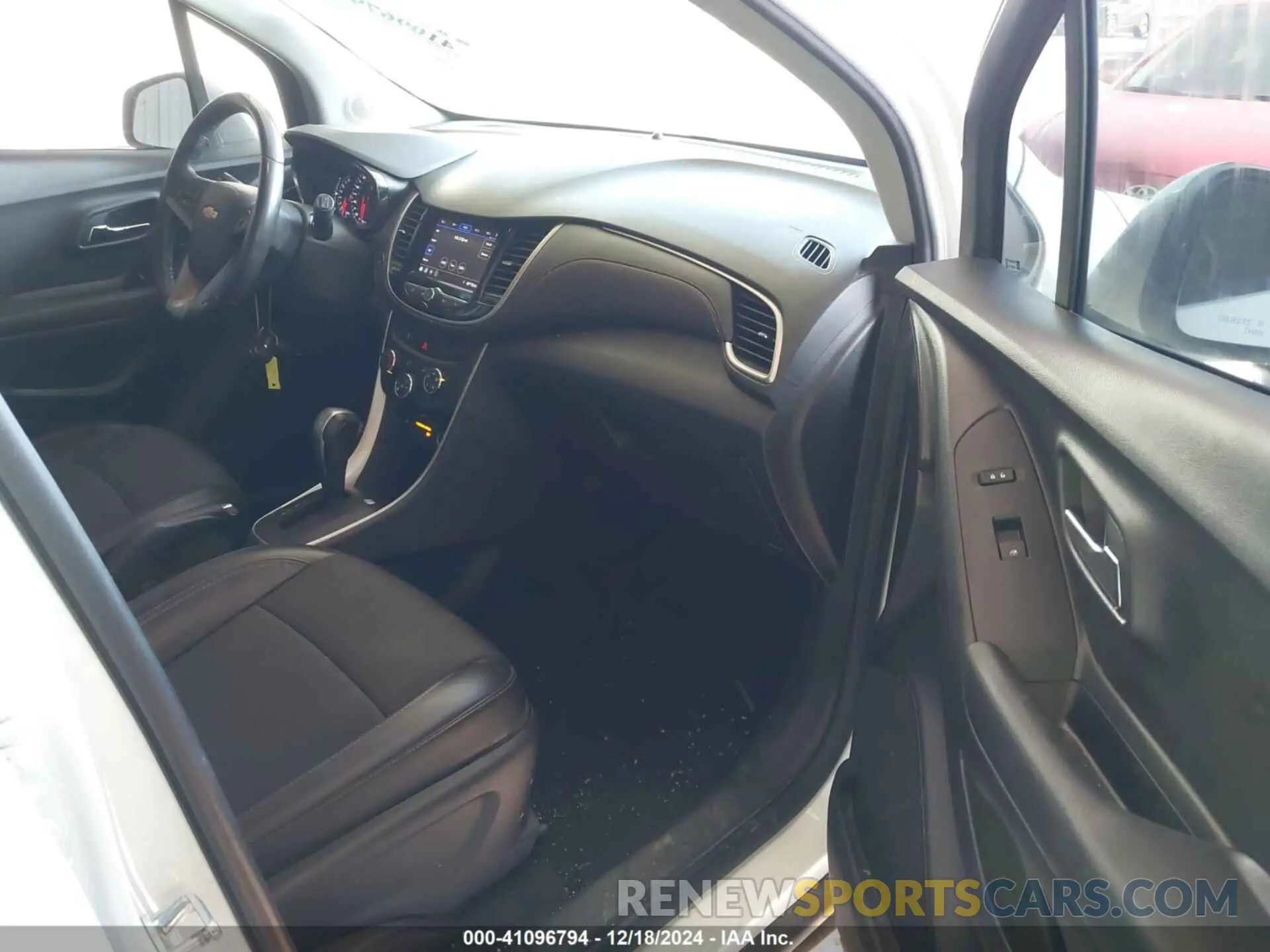 5 fotografías del automóvil dañado KL7CJLSM9MB374724 CHEVROLET TRAX 2021