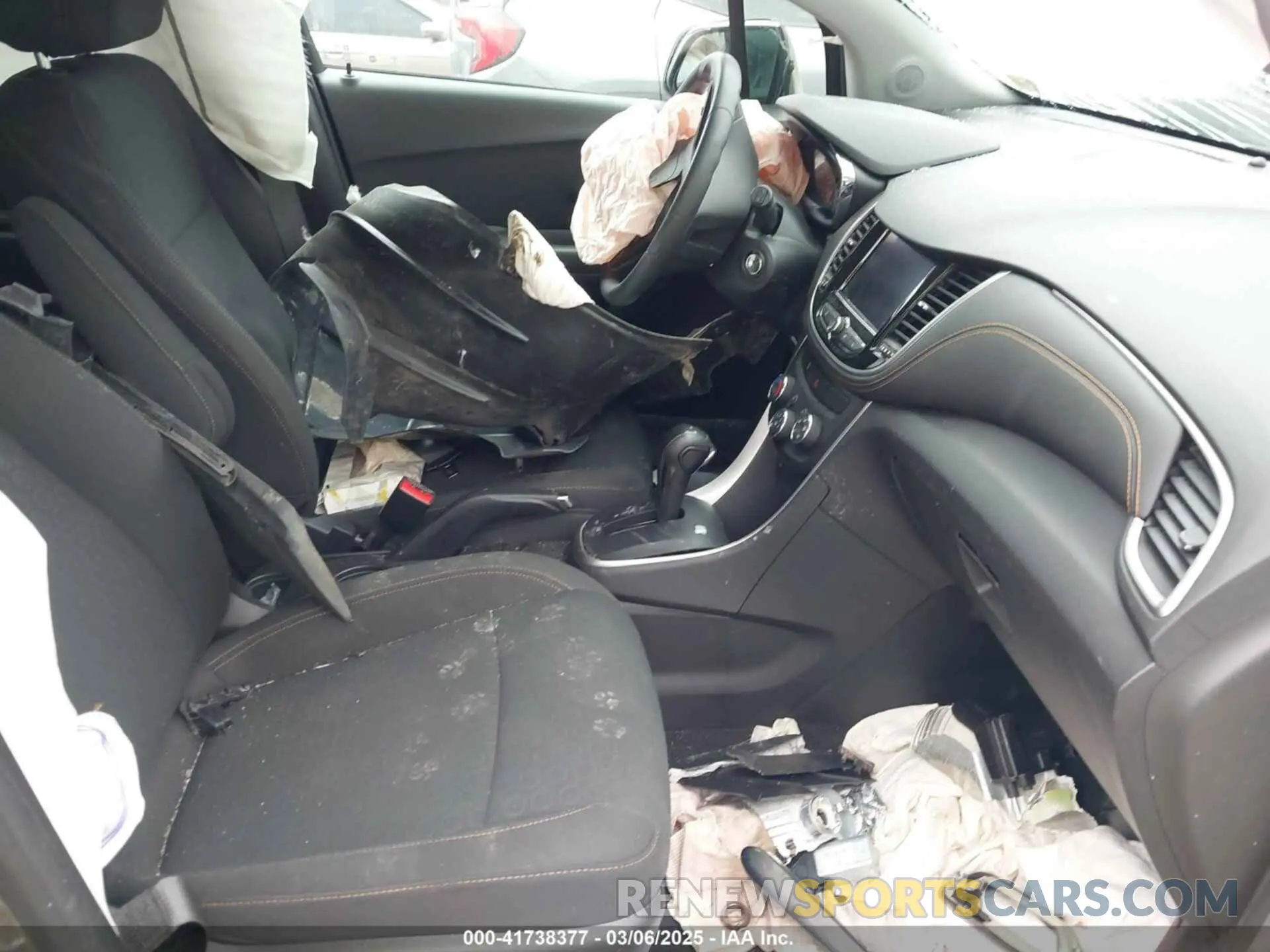 5 fotografías del automóvil dañado KL7CJNSB2MB312589 CHEVROLET TRAX 2021