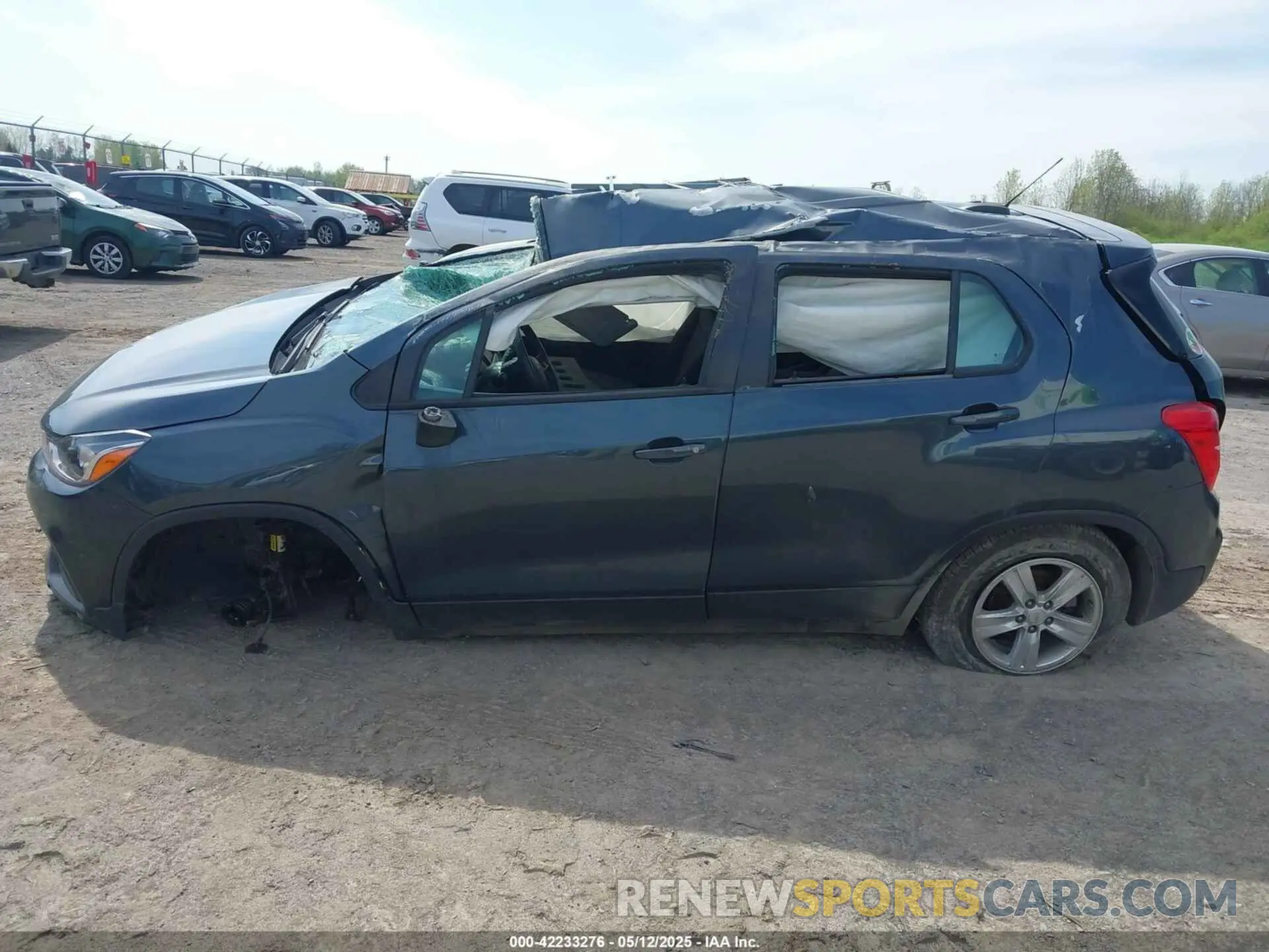13 fotografías del automóvil dañado KL7CJNSB5MB339270 CHEVROLET TRAX 2021
