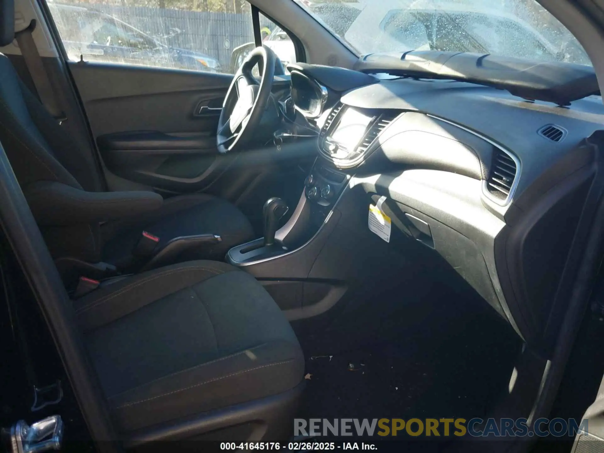 5 fotografías del automóvil dañado KL7CJNSM0MB377281 CHEVROLET TRAX 2021