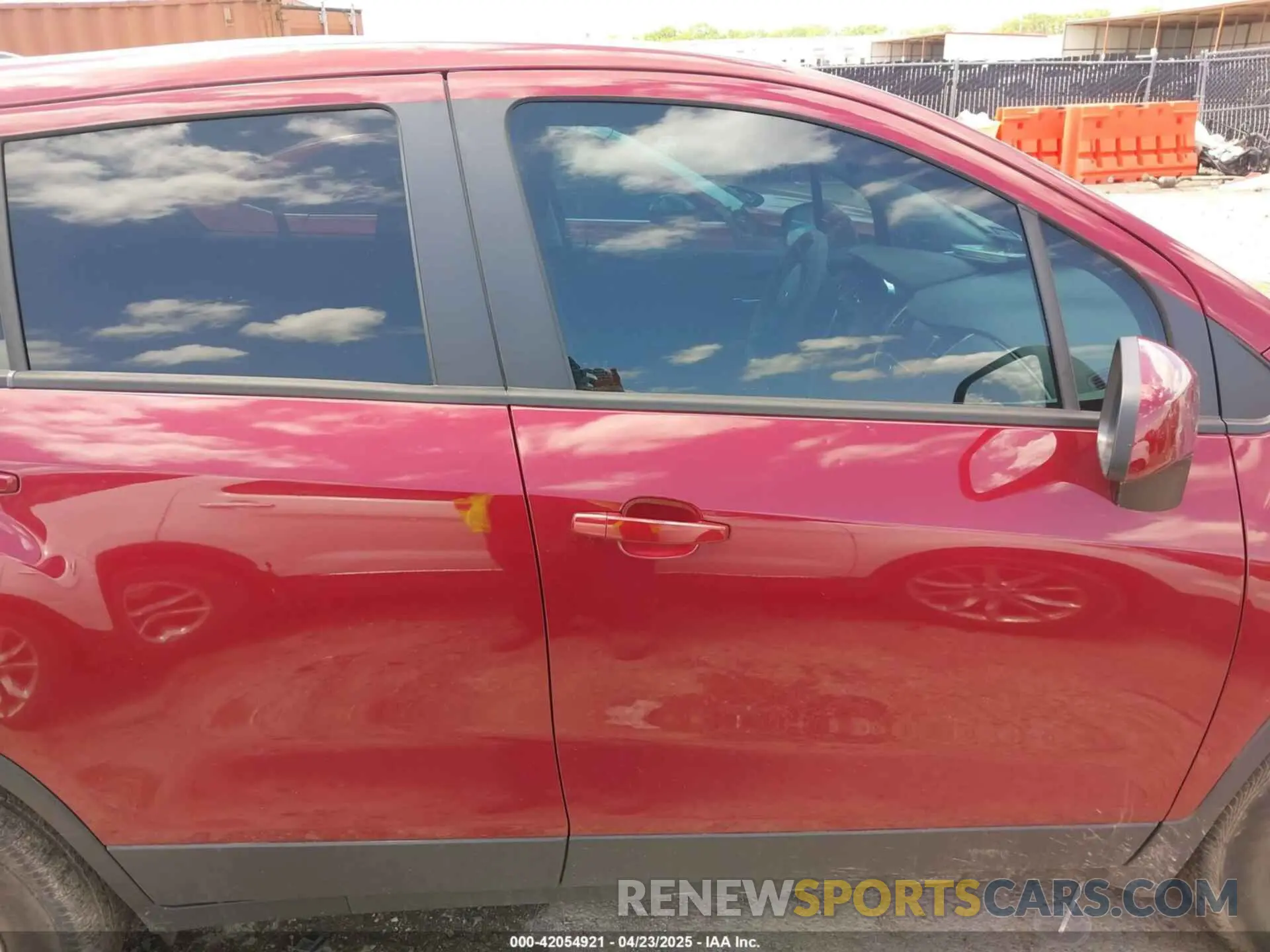 13 fotografías del automóvil dañado KL7CJNSM2MB376505 CHEVROLET TRAX 2021