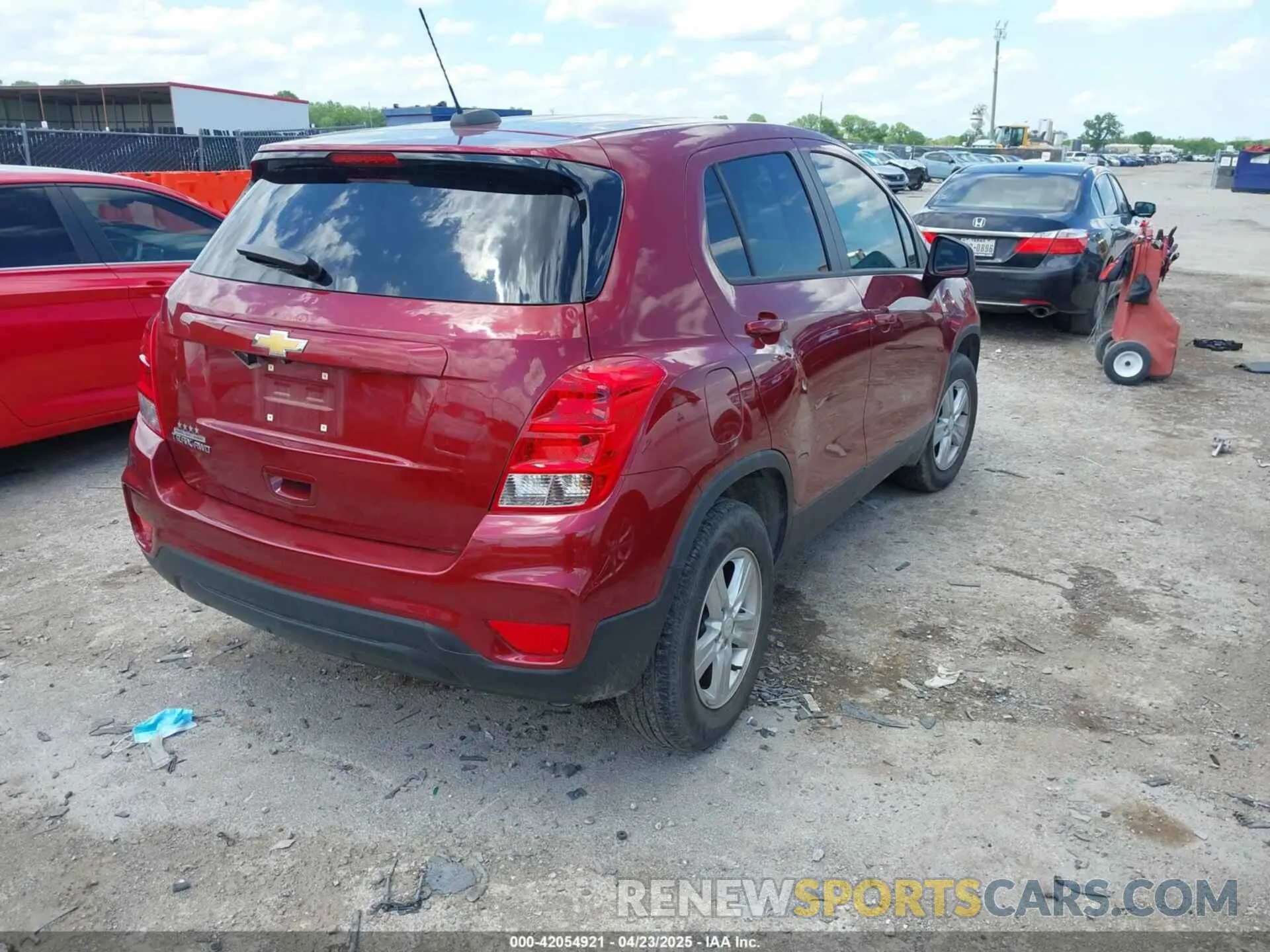 4 fotografías del automóvil dañado KL7CJNSM2MB376505 CHEVROLET TRAX 2021