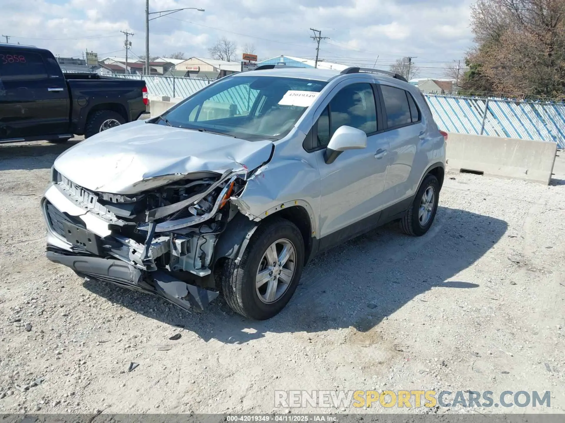 2 fotografías del automóvil dañado KL7CJPSB2MB326150 CHEVROLET TRAX 2021