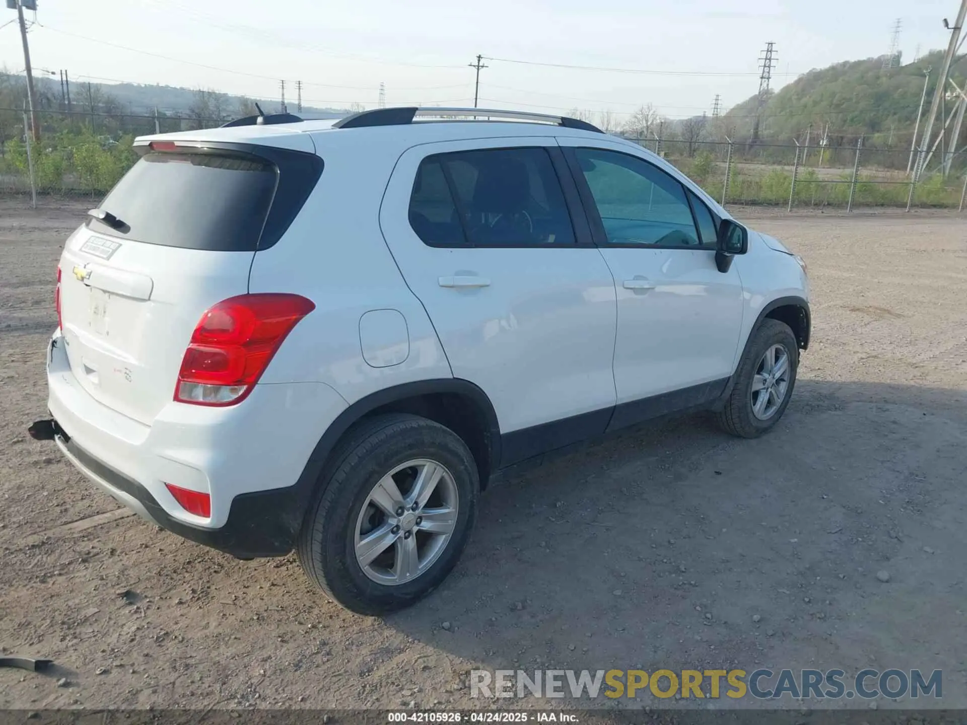 4 fotografías del automóvil dañado KL7CJPSB4MB306546 CHEVROLET TRAX 2021