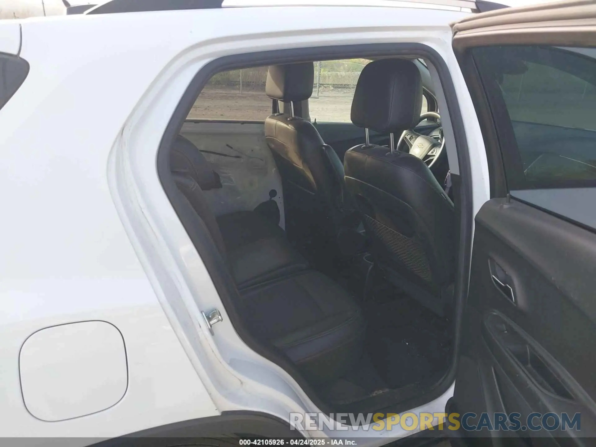 8 fotografías del automóvil dañado KL7CJPSB4MB306546 CHEVROLET TRAX 2021