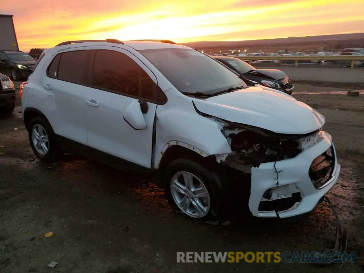 4 fotografías del automóvil dañado KL7CJPSB5MB351043 CHEVROLET TRAX 2021