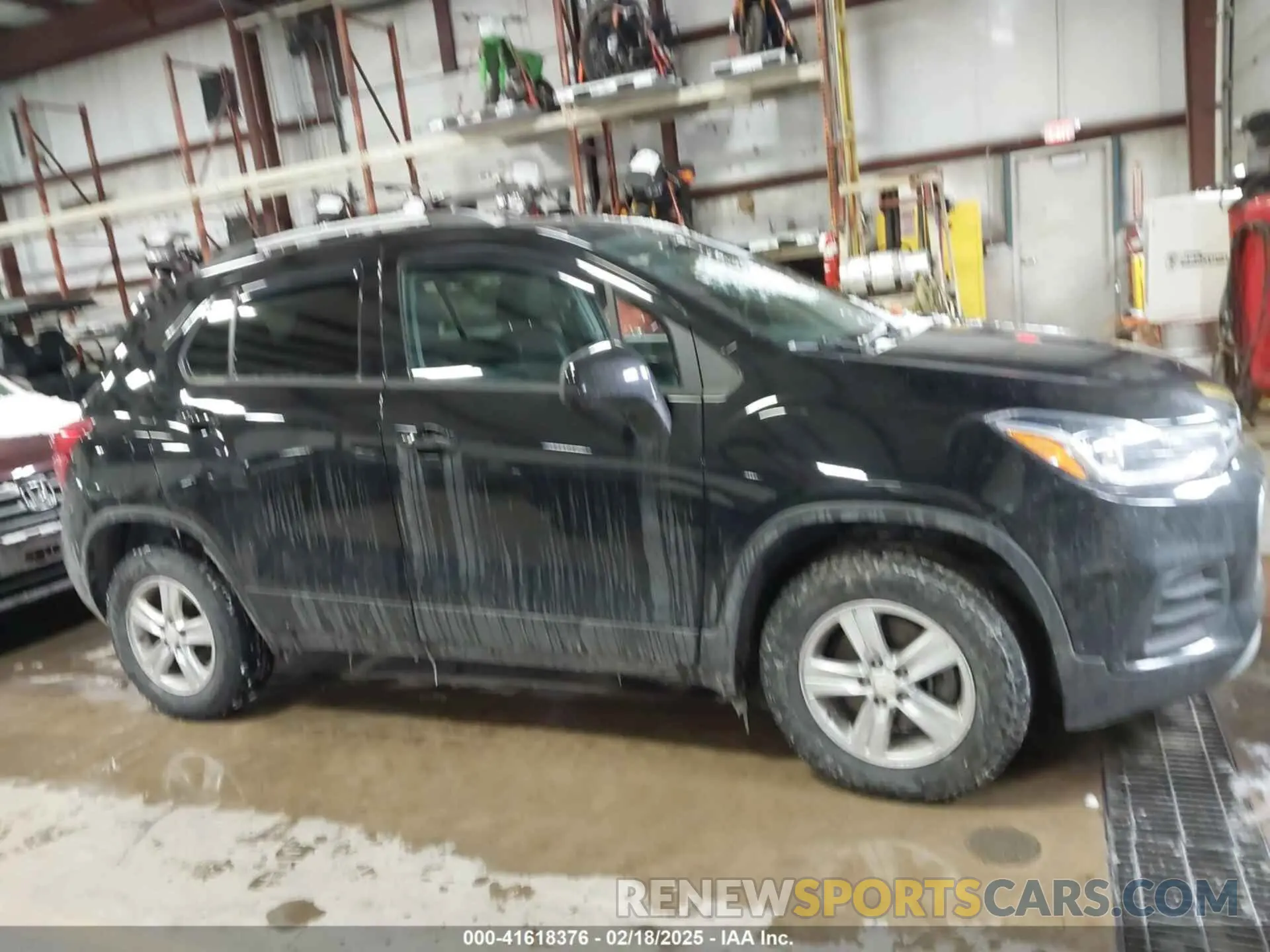 13 fotografías del automóvil dañado KL7CJPSB5MB353097 CHEVROLET TRAX 2021
