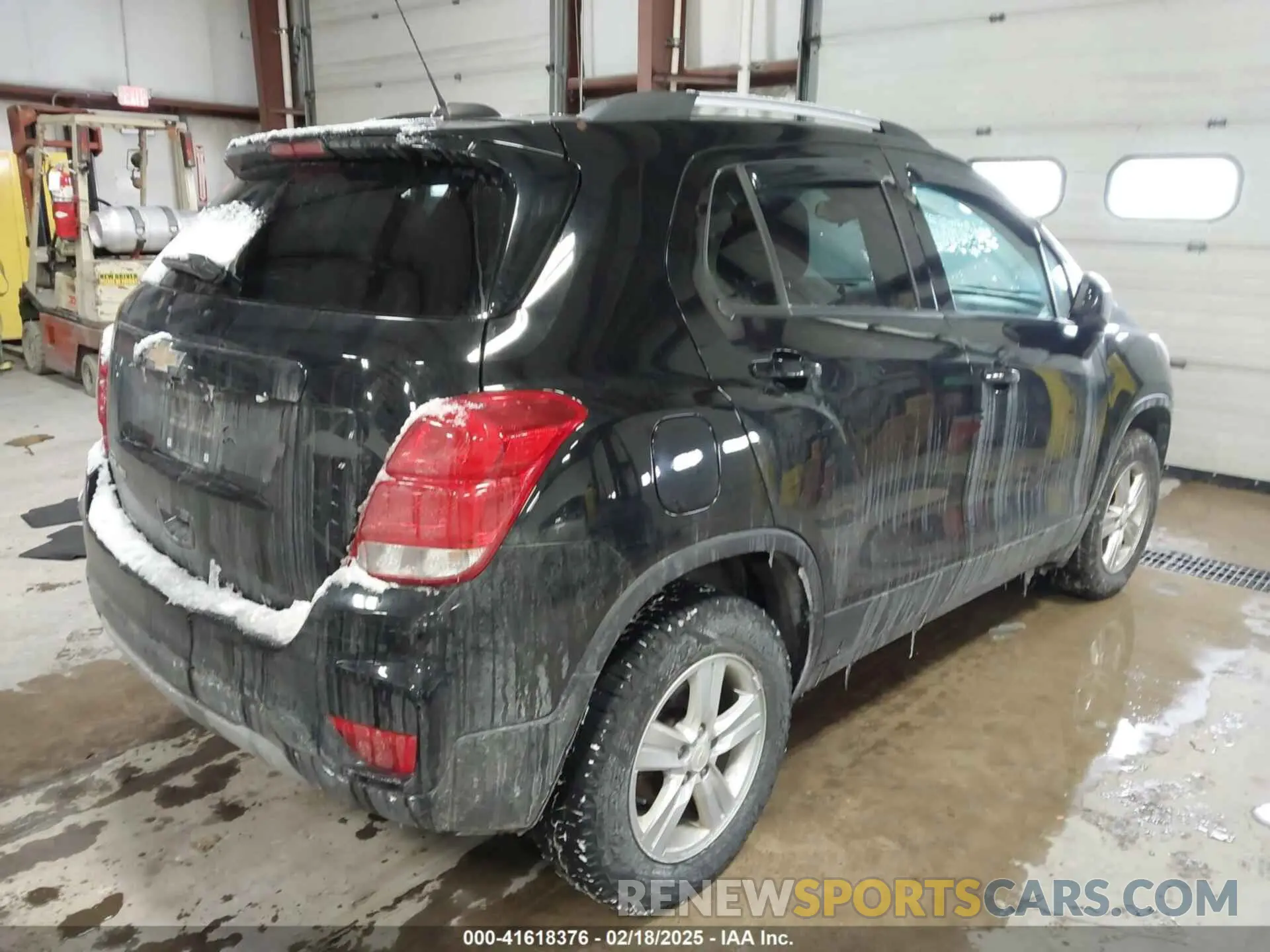 4 fotografías del automóvil dañado KL7CJPSB5MB353097 CHEVROLET TRAX 2021