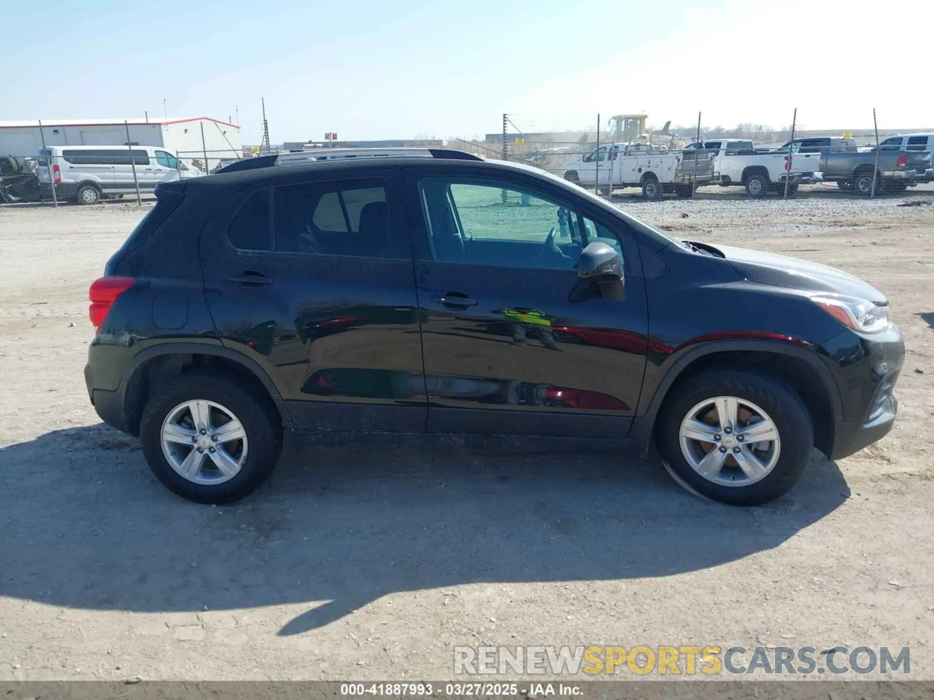 14 fotografías del automóvil dañado KL7CJPSB7MB352548 CHEVROLET TRAX 2021