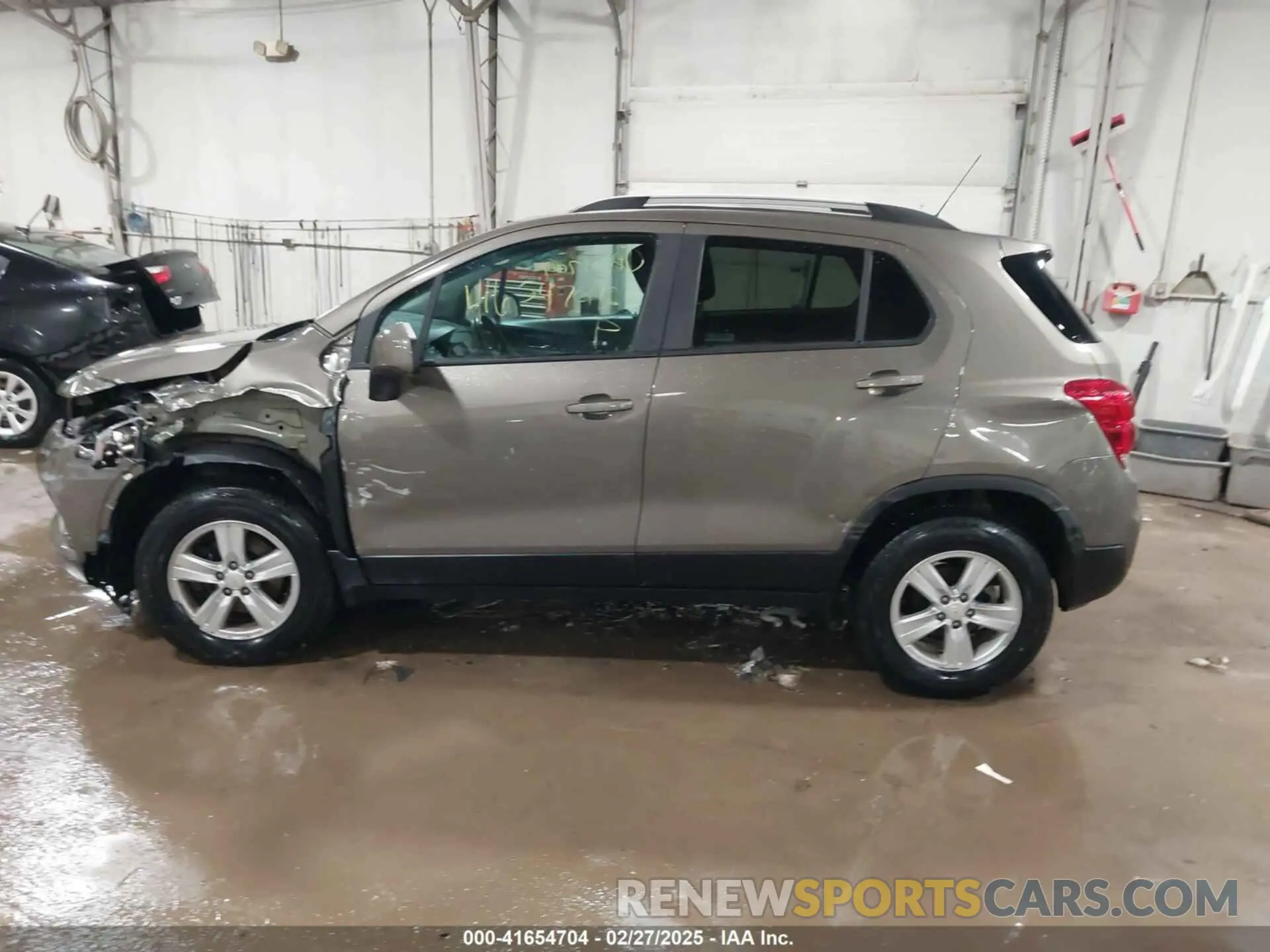 15 fotografías del automóvil dañado KL7CJPSB8MB308770 CHEVROLET TRAX 2021