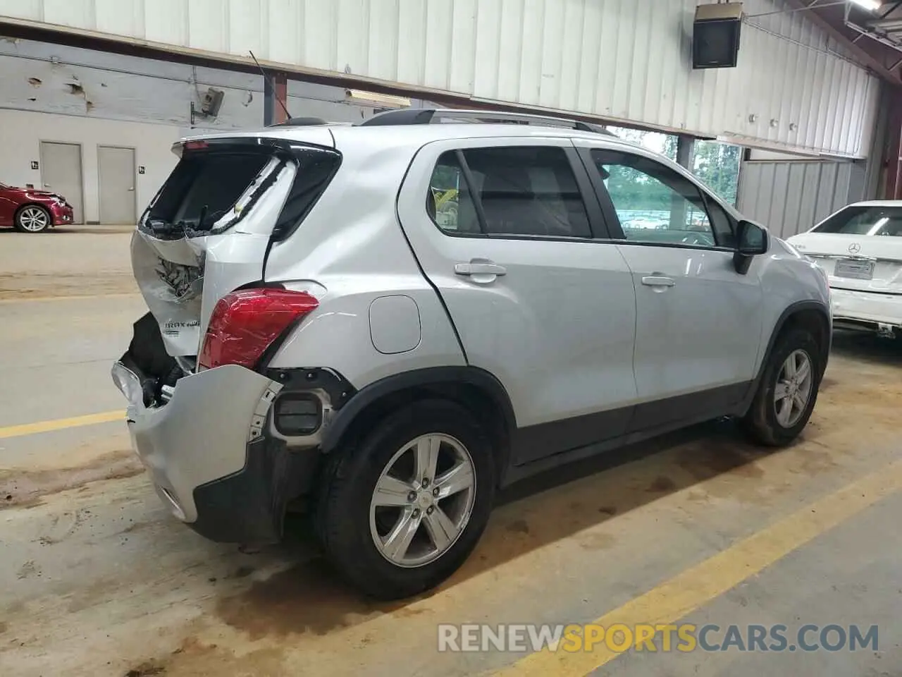 3 fotografías del automóvil dañado KL7CJPSB8MB331871 CHEVROLET TRAX 2021