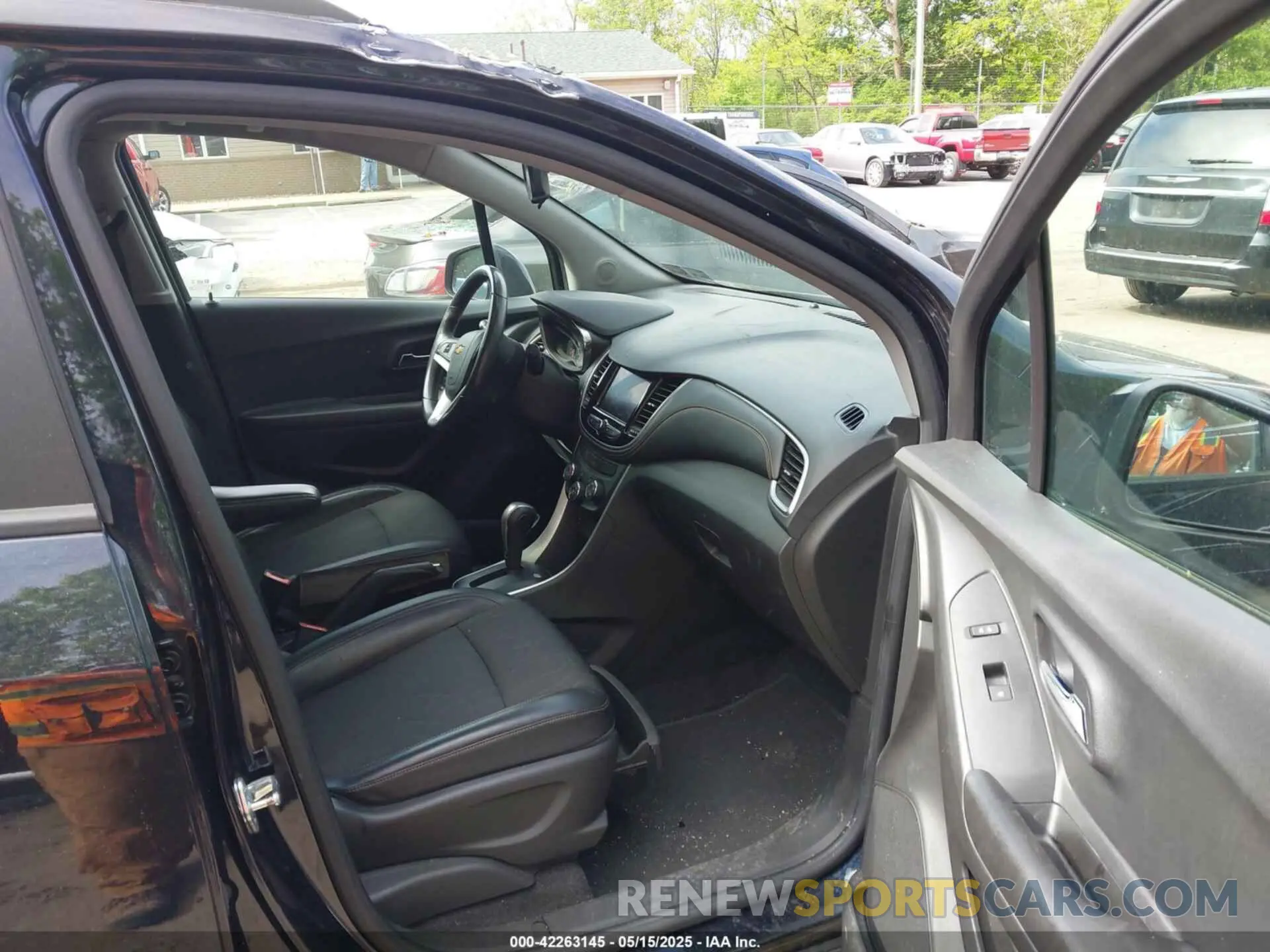 5 fotografías del automóvil dañado KL7CJPSB9MB328963 CHEVROLET TRAX 2021