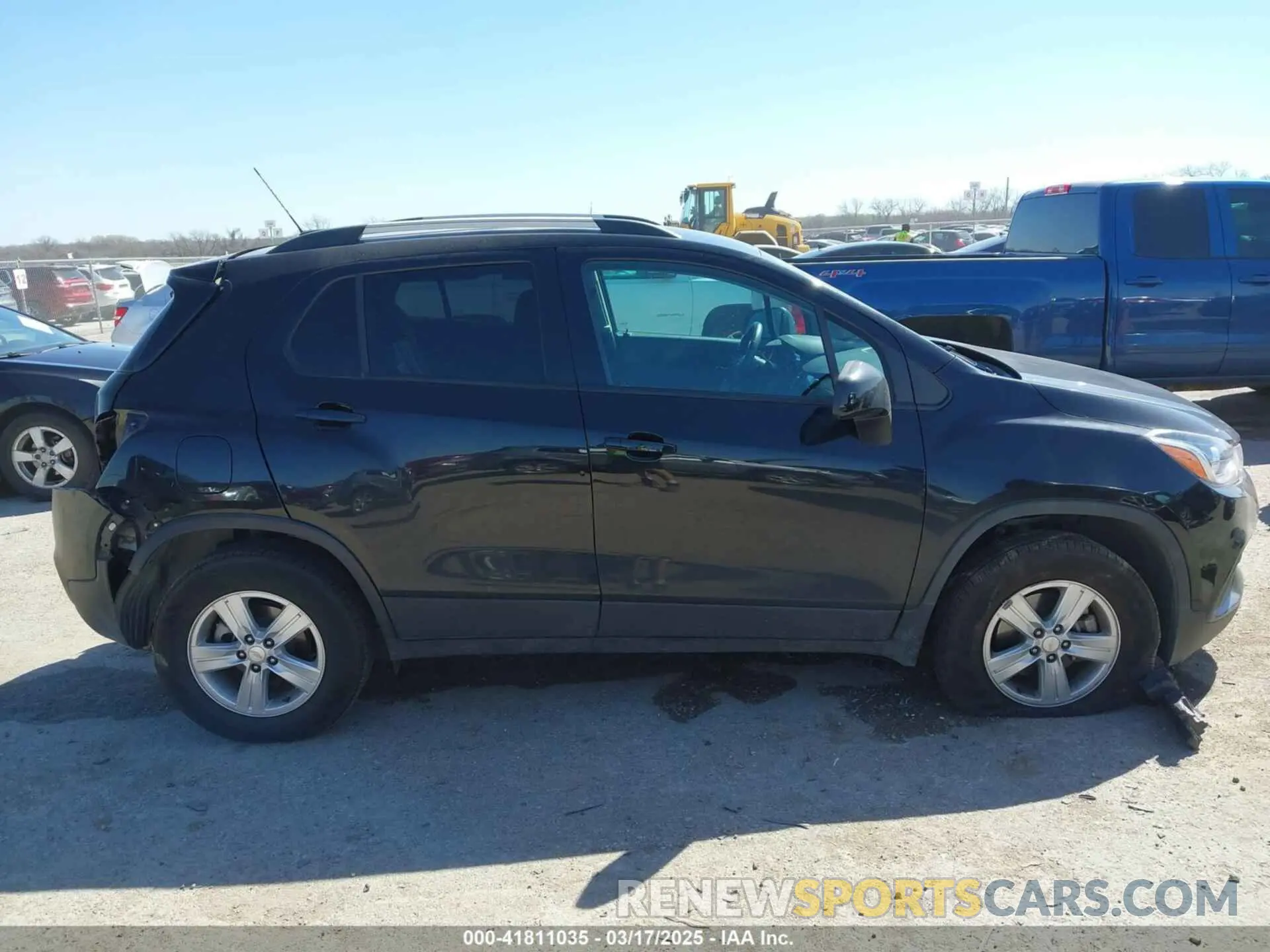 13 fotografías del automóvil dañado KL7CJPSM0MB363232 CHEVROLET TRAX 2021