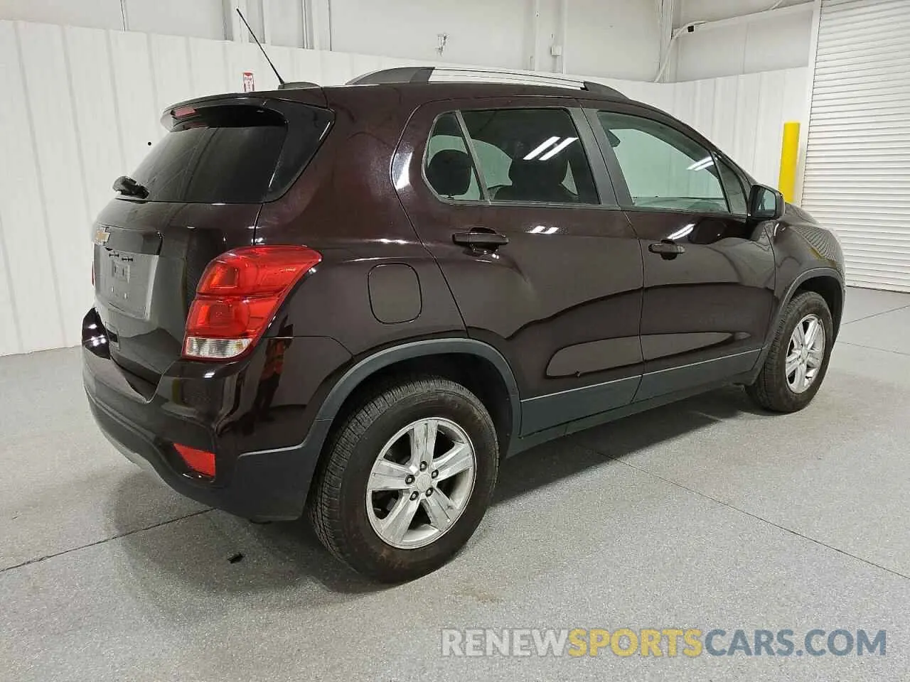 3 fotografías del automóvil dañado KL7CJPSM2MB373373 CHEVROLET TRAX 2021