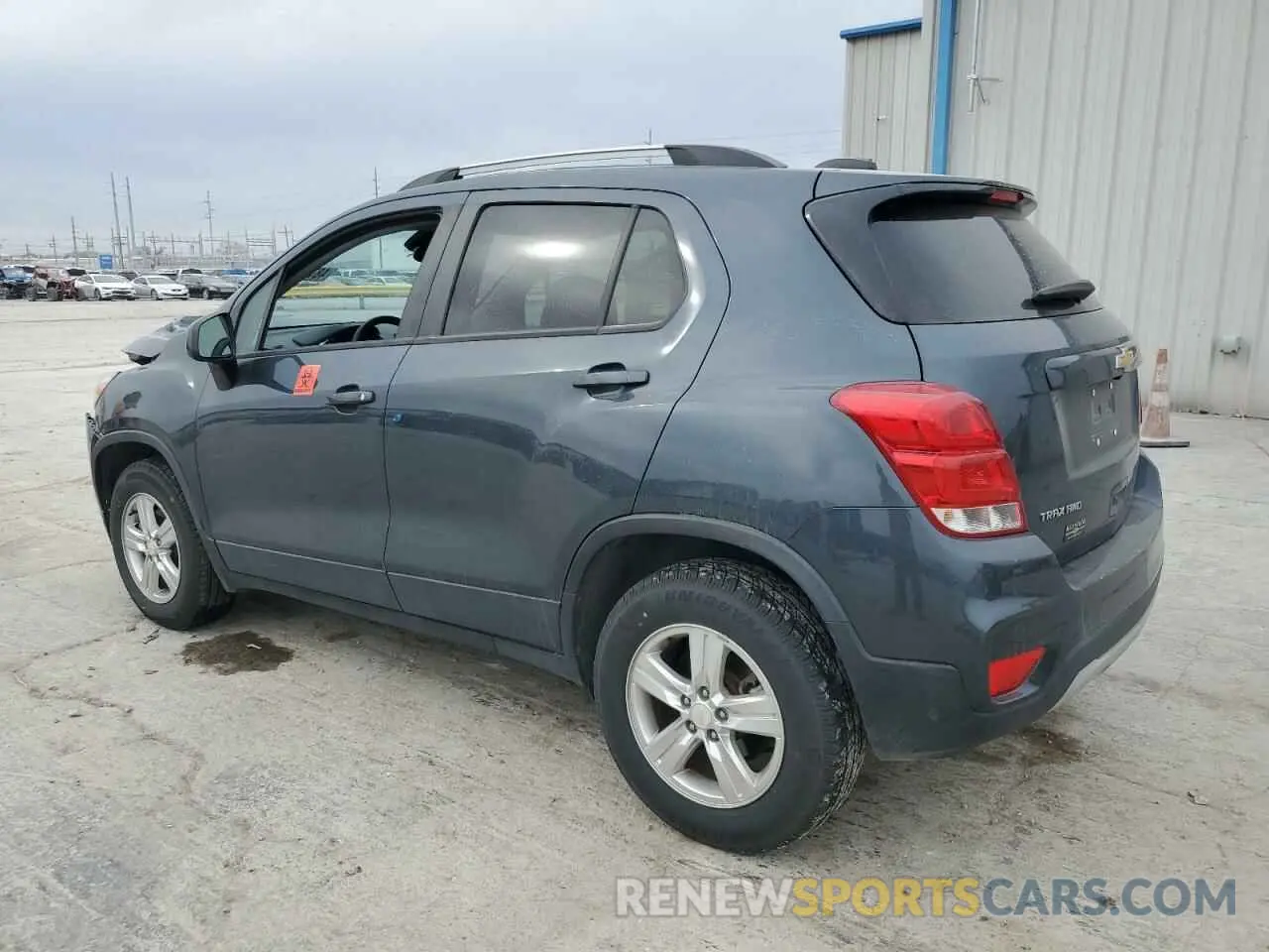 2 fotografías del automóvil dañado KL7CJPSM3MB371342 CHEVROLET TRAX 2021