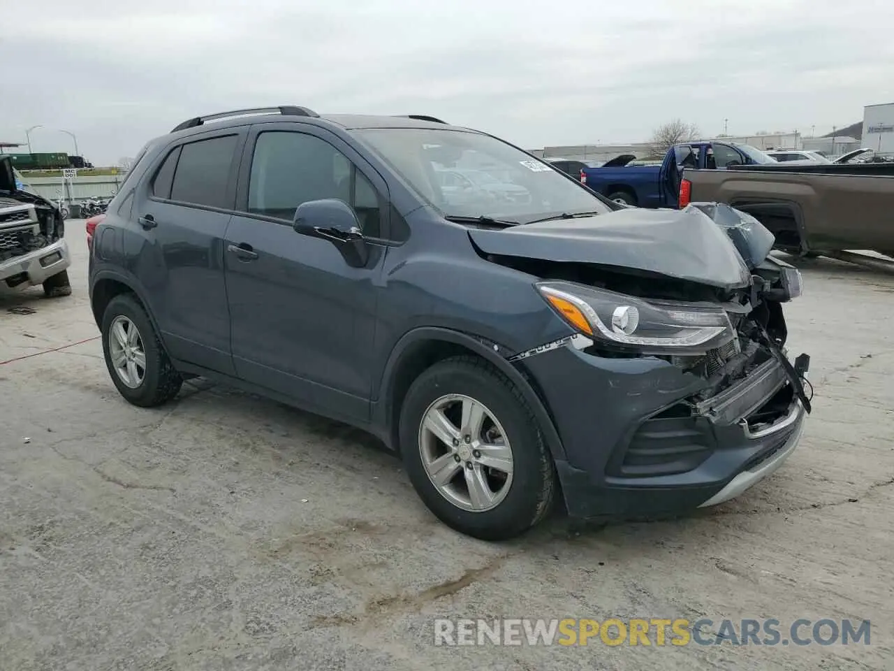 4 fotografías del automóvil dañado KL7CJPSM3MB371342 CHEVROLET TRAX 2021