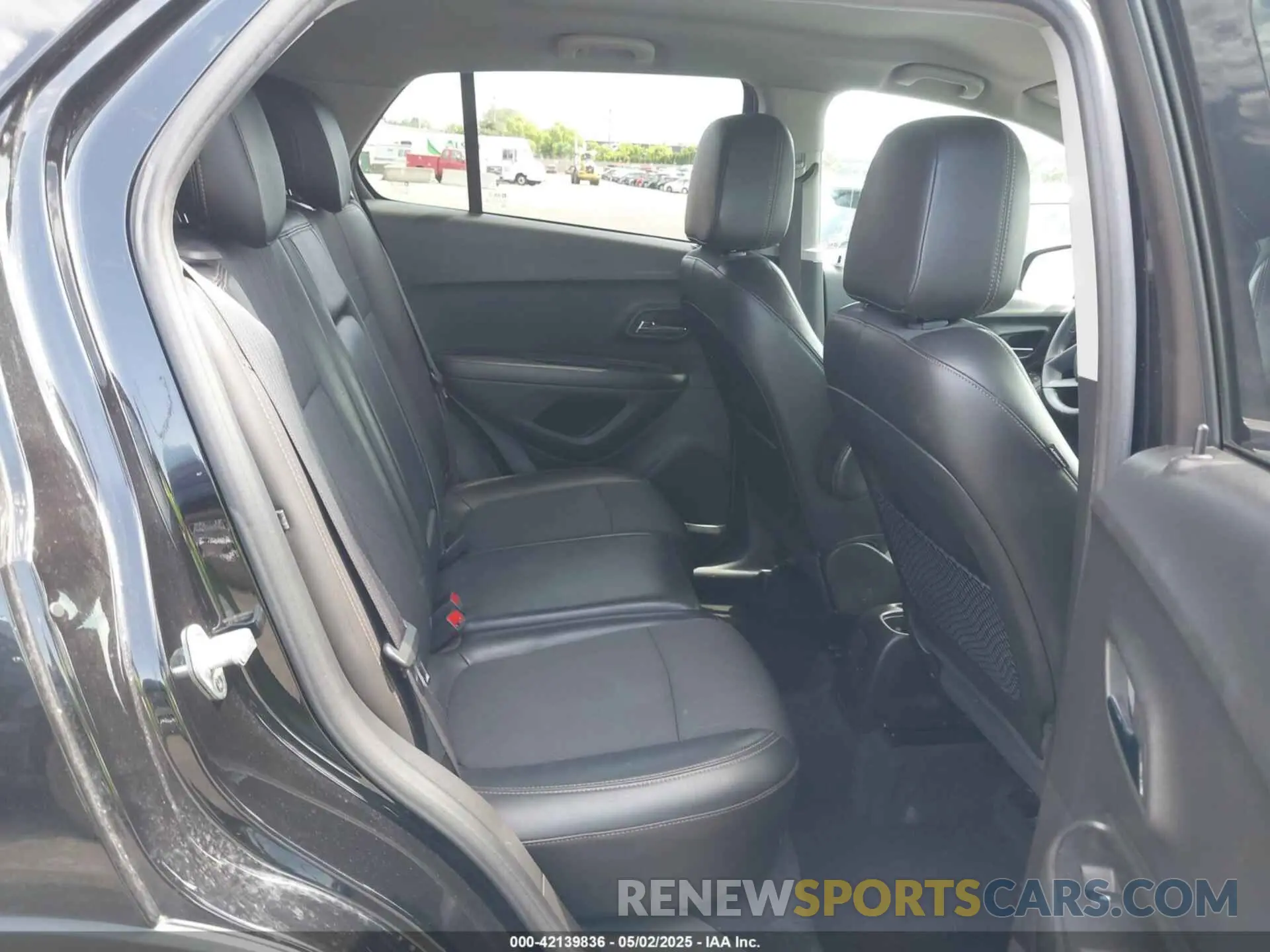 8 fotografías del automóvil dañado KL7CJPSM5MB365722 CHEVROLET TRAX 2021