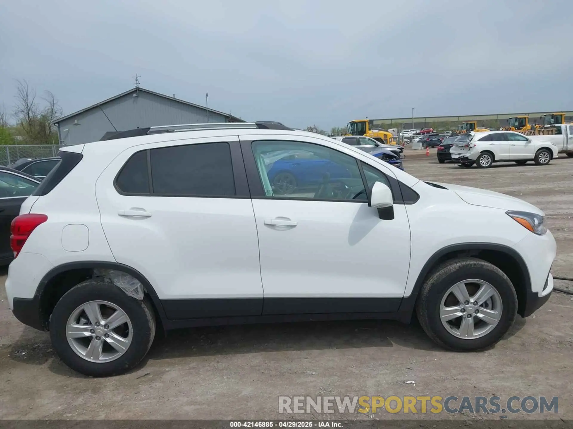 13 fotografías del automóvil dañado KL7CJPSM5MB369530 CHEVROLET TRAX 2021
