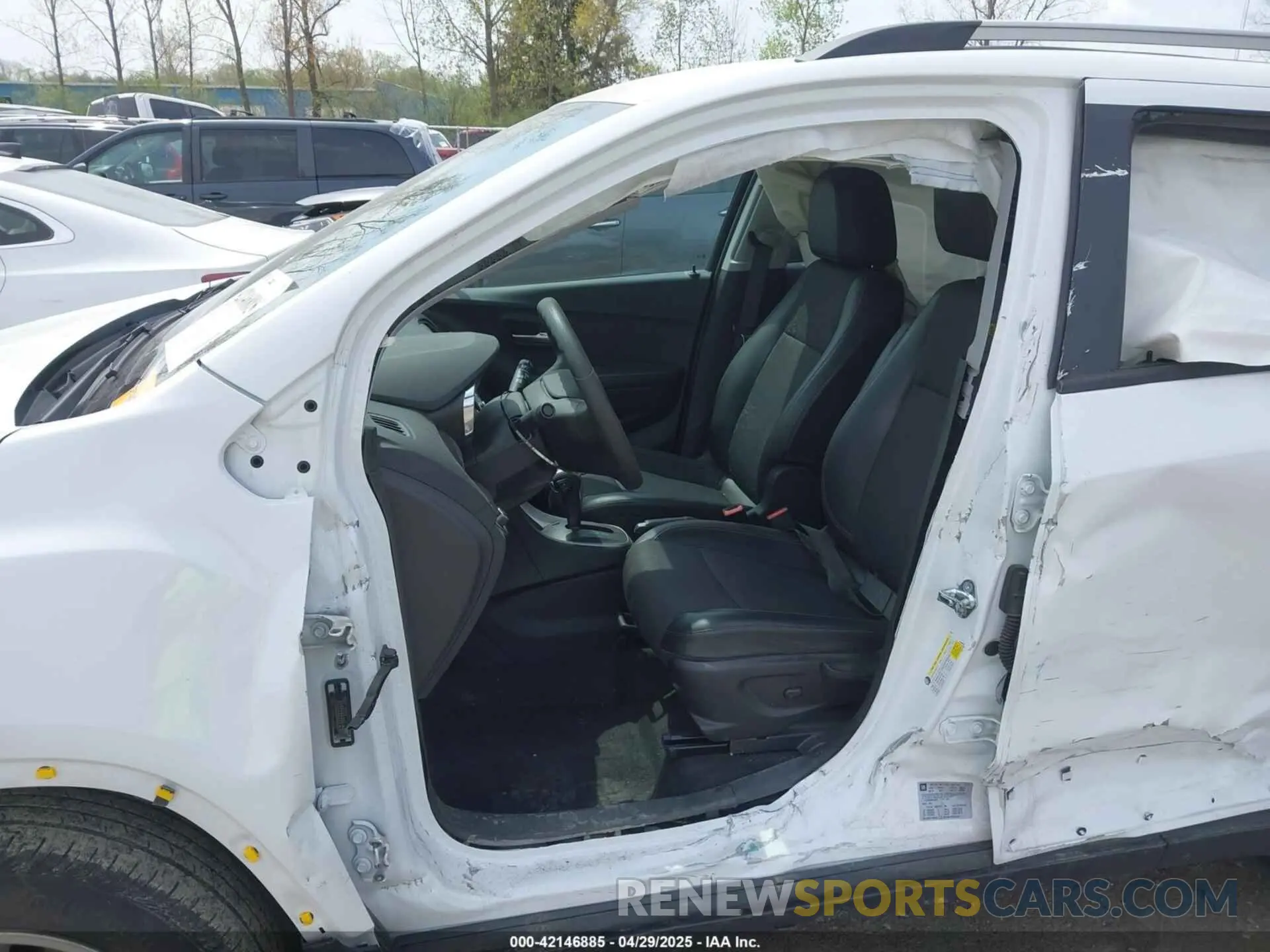 6 fotografías del automóvil dañado KL7CJPSM5MB369530 CHEVROLET TRAX 2021