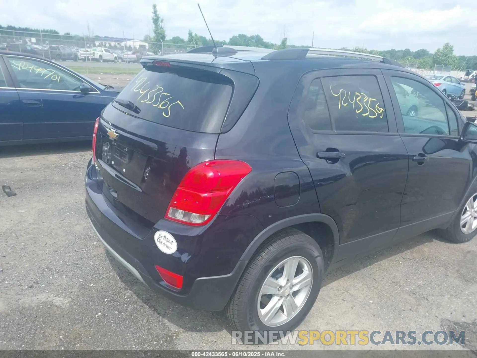 4 fotografías del automóvil dañado KL7CJPSM5MB374551 CHEVROLET TRAX 2021