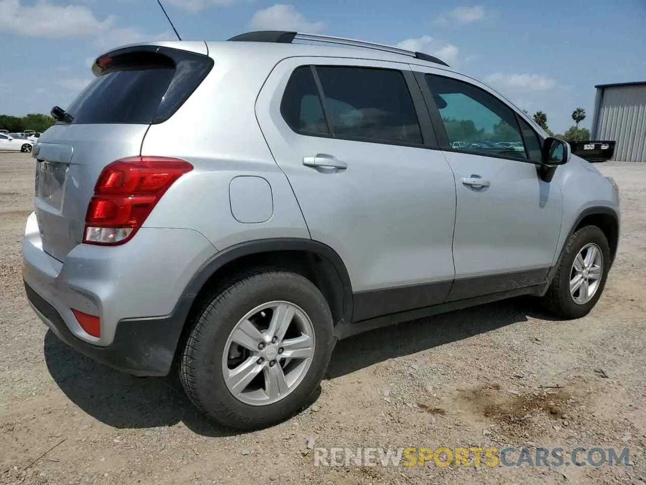 3 fotografías del automóvil dañado KL7CJPSM7MB361834 CHEVROLET TRAX 2021