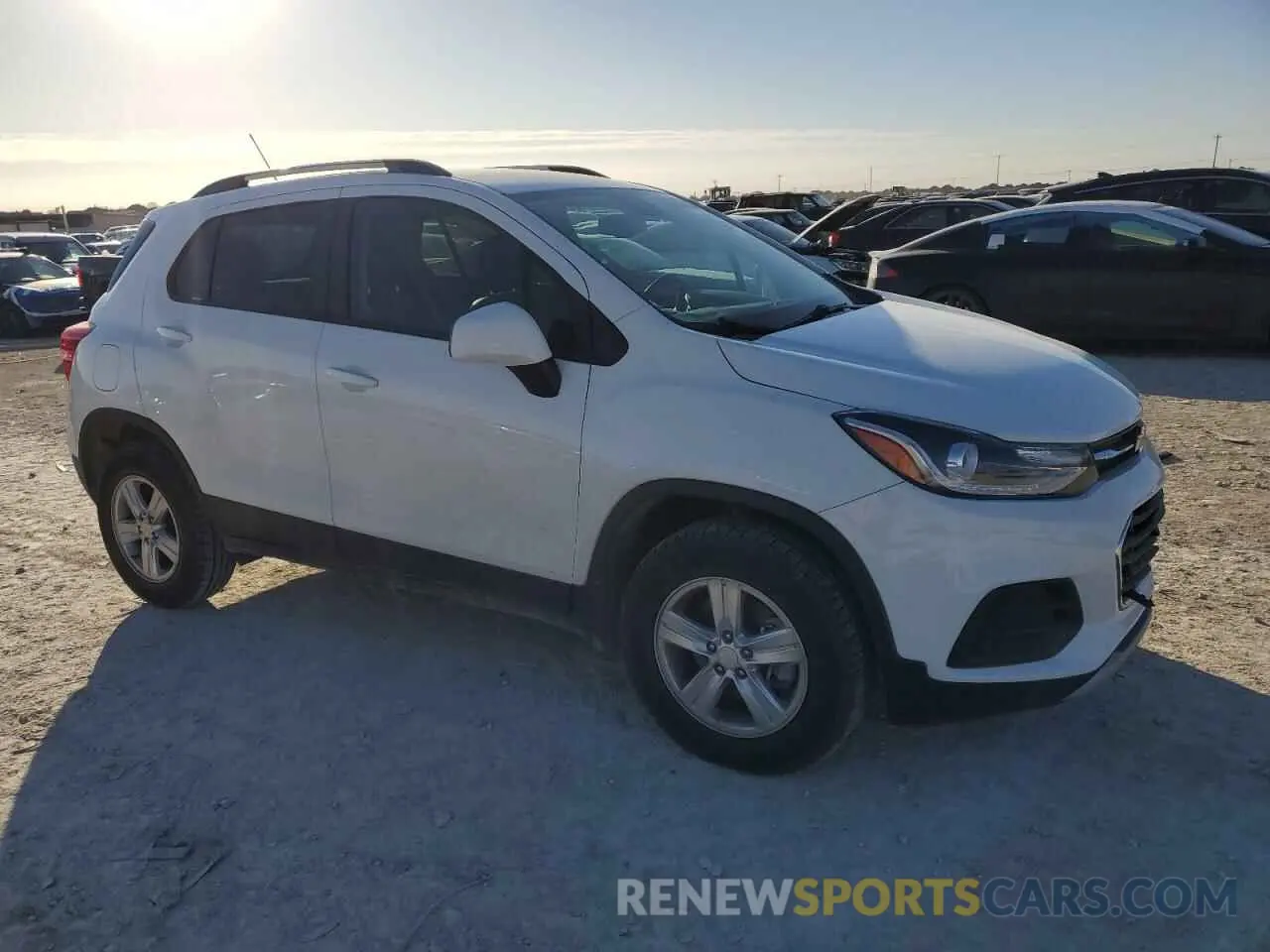 4 fotografías del automóvil dañado KL7CJPSMXMB374786 CHEVROLET TRAX 2021