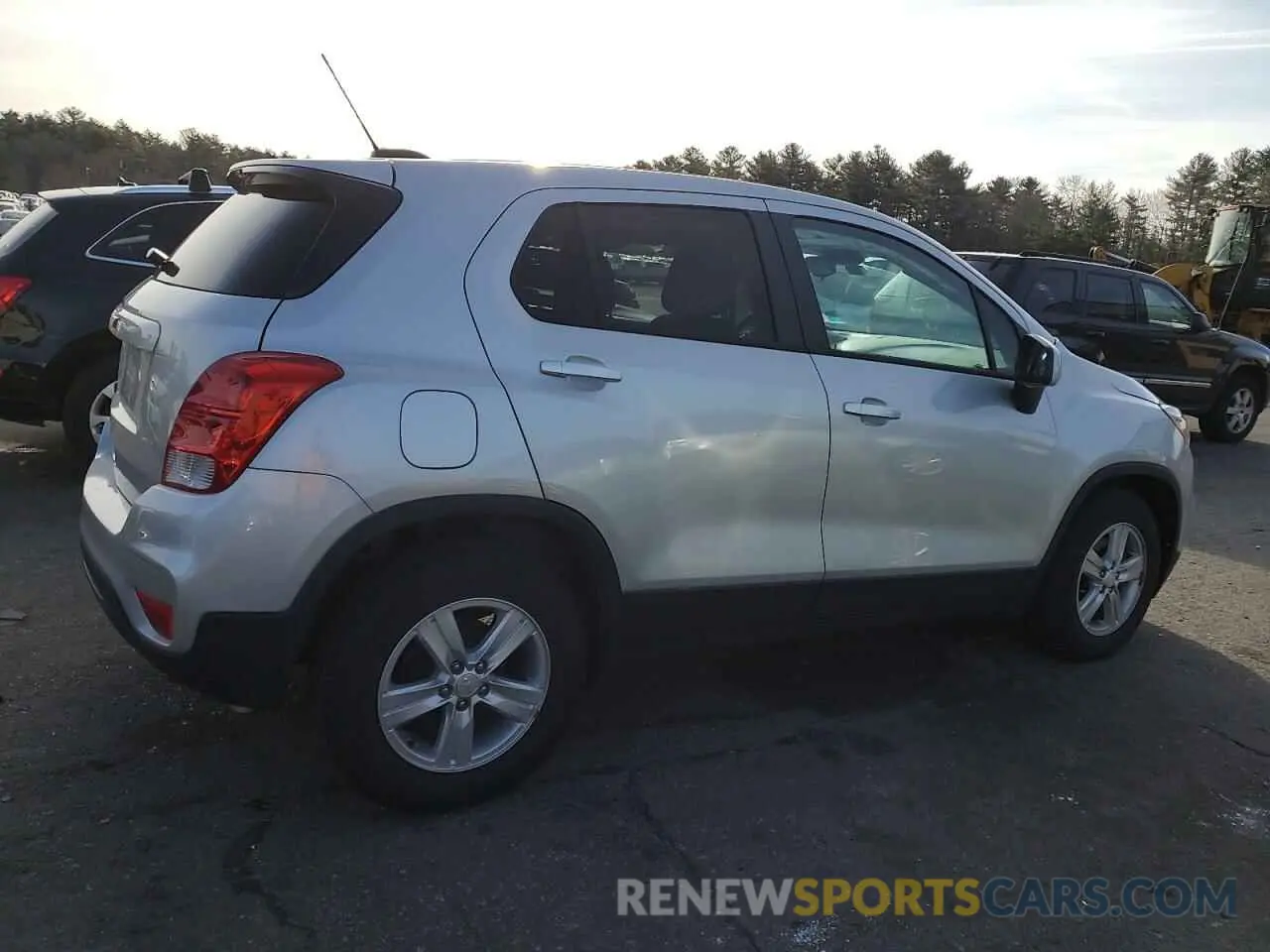 3 fotografías del automóvil dañado KL7CJKSM2NB527908 CHEVROLET TRAX 2022