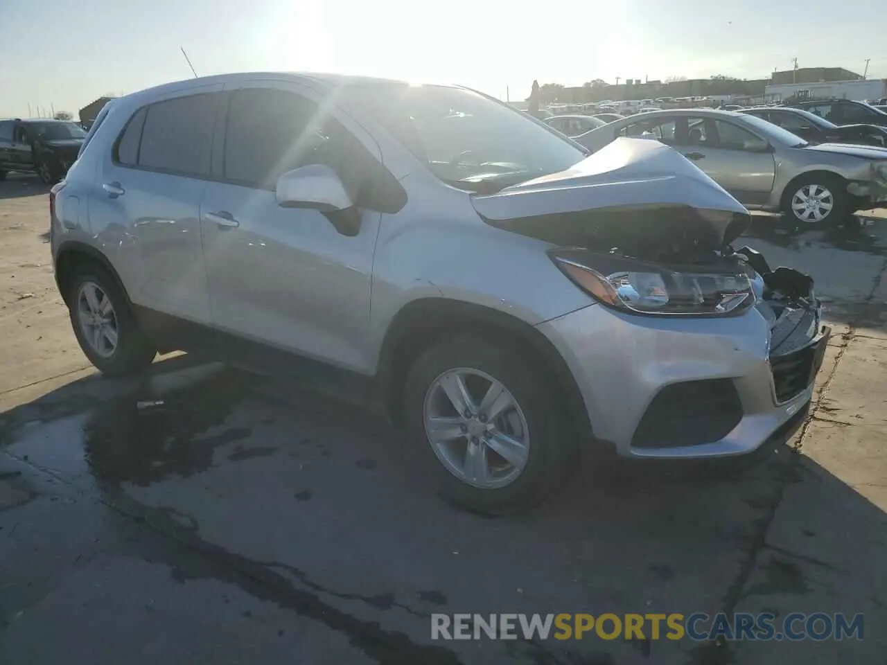4 fotografías del automóvil dañado KL7CJKSM9NB554099 CHEVROLET TRAX 2022