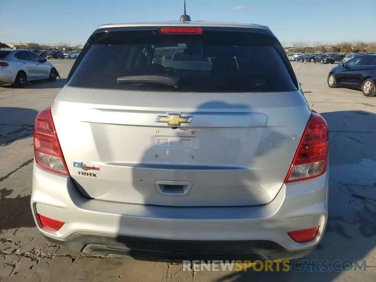 6 fotografías del automóvil dañado KL7CJKSM9NB554099 CHEVROLET TRAX 2022