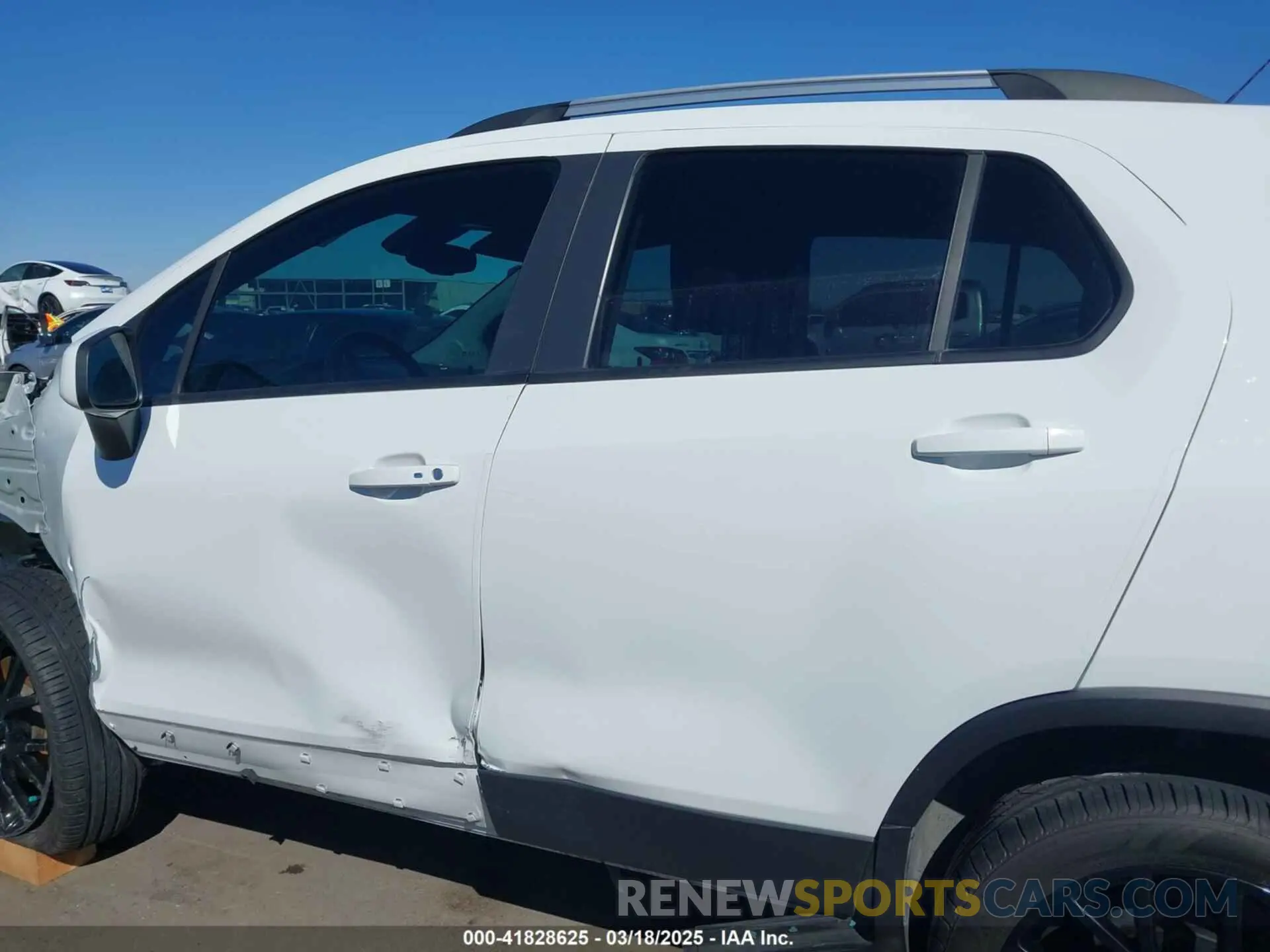 15 fotografías del automóvil dañado KL7CJLSM1NB512337 CHEVROLET TRAX 2022