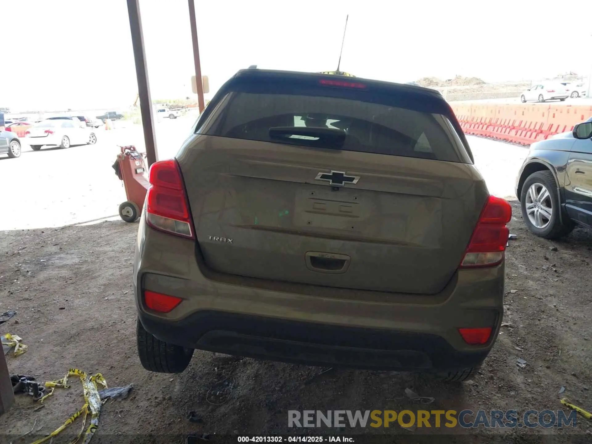 16 fotografías del automóvil dañado KL7CJLSM2NB514680 CHEVROLET TRAX 2022
