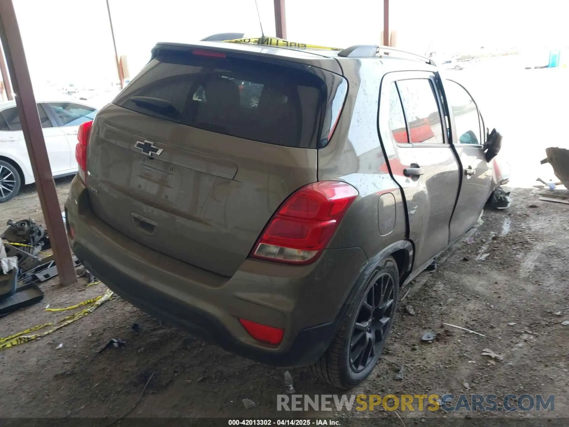4 fotografías del automóvil dañado KL7CJLSM2NB514680 CHEVROLET TRAX 2022