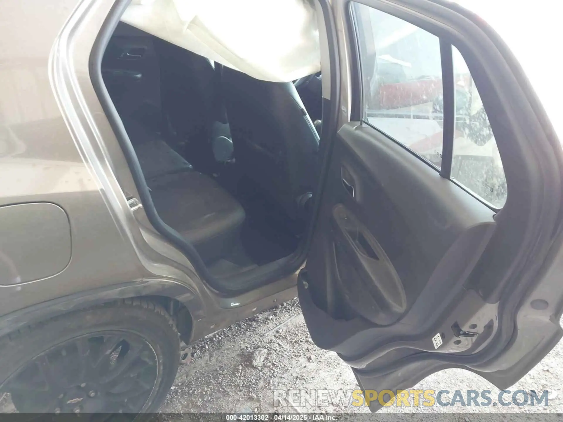 8 fotografías del automóvil dañado KL7CJLSM2NB514680 CHEVROLET TRAX 2022