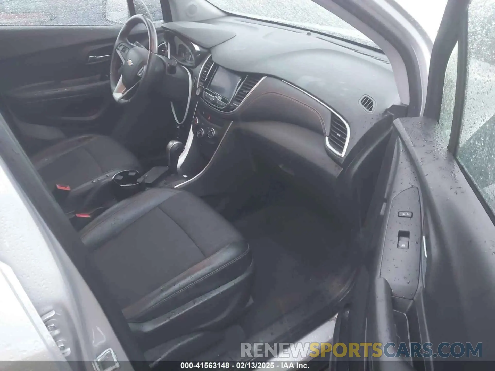 5 fotografías del automóvil dañado KL7CJLSMXNB552223 CHEVROLET TRAX 2022