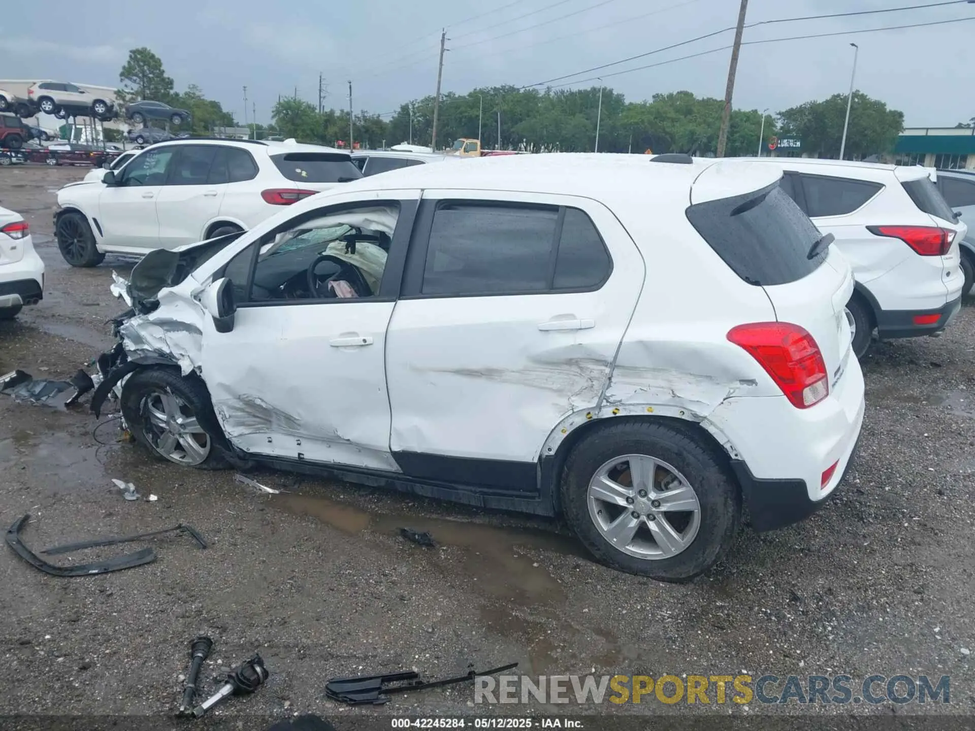 15 fotografías del automóvil dañado KL7CJNSM7NB543376 CHEVROLET TRAX 2022