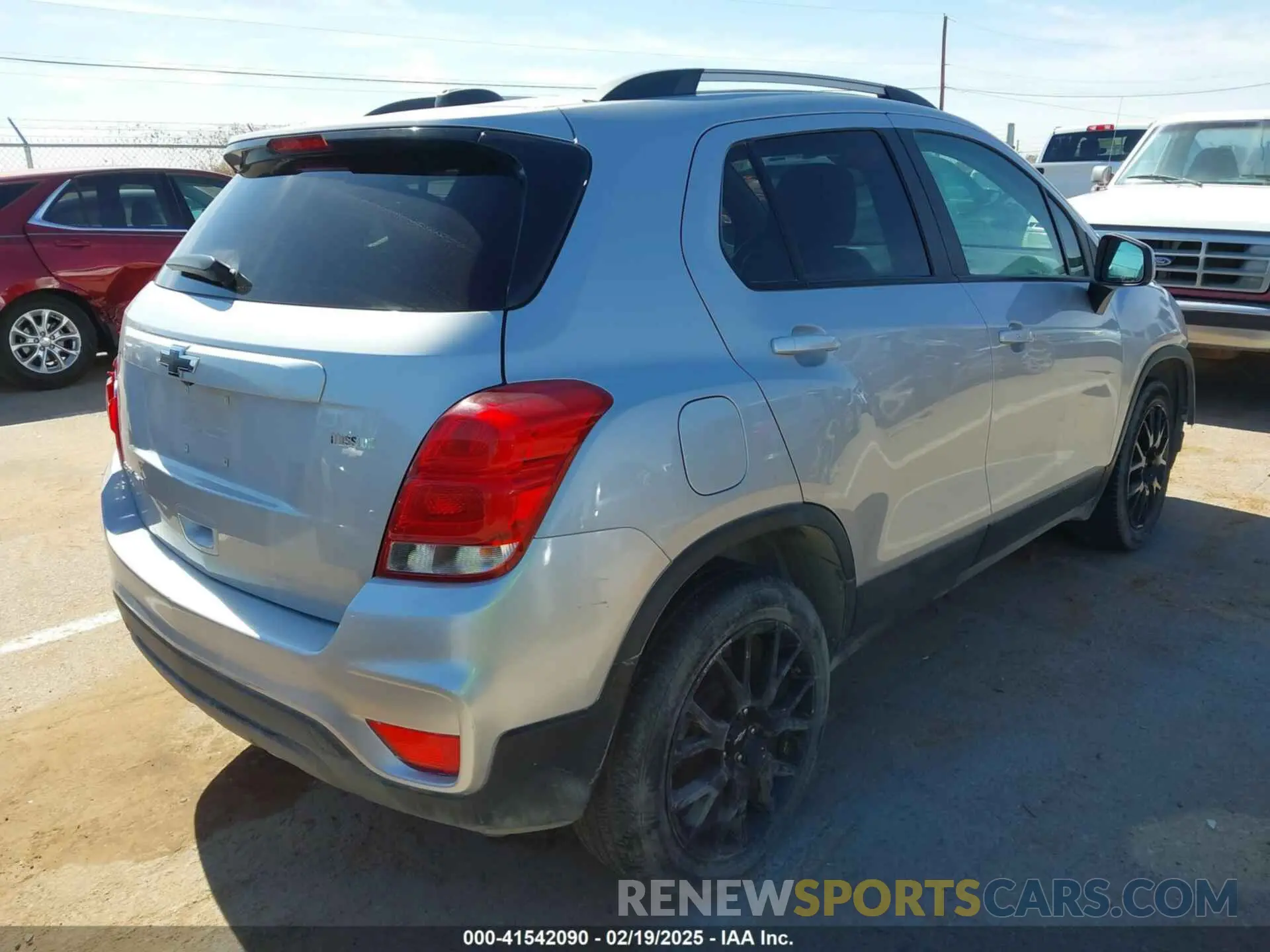 4 fotografías del automóvil dañado KL7CJPSM0NB561407 CHEVROLET TRAX 2022