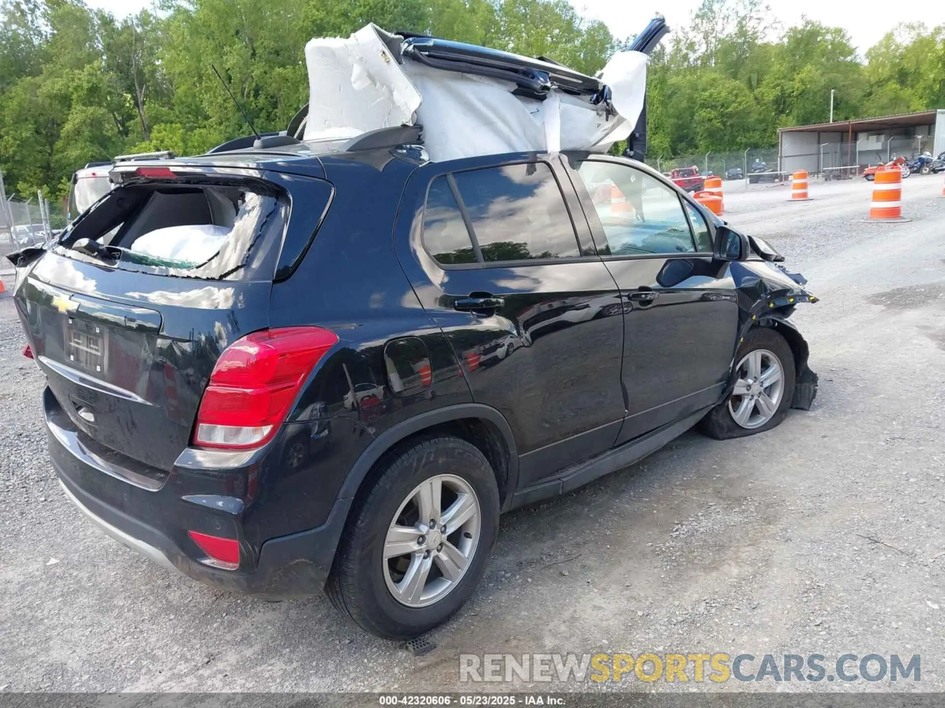 4 fotografías del automóvil dañado KL7CJPSM1NB520493 CHEVROLET TRAX 2022